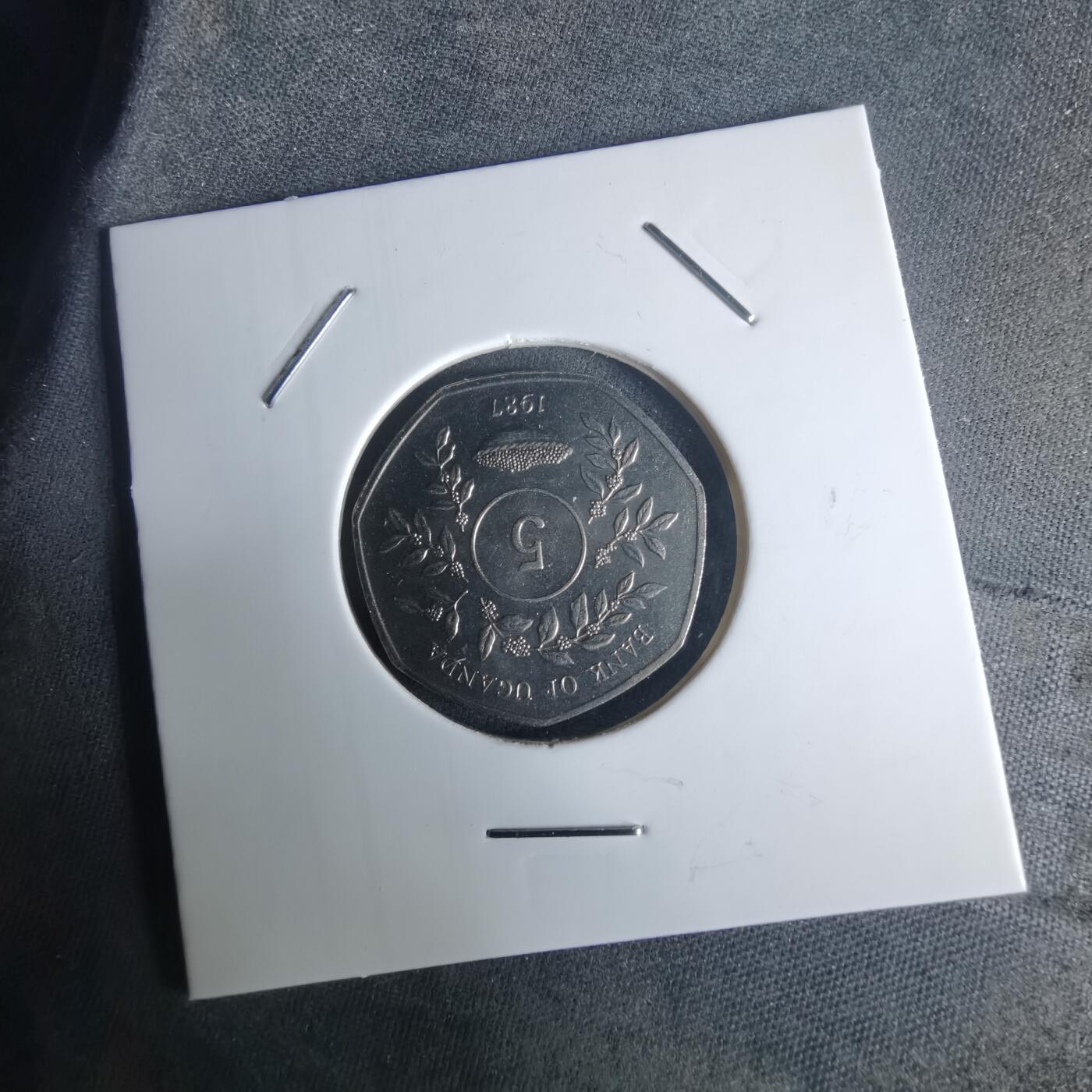 沼泽如烟--第975场 乌干达1987年5先令