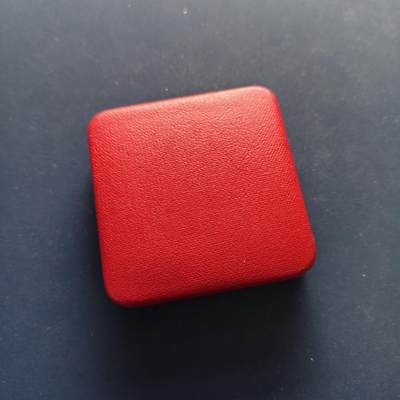 【全场包邮】纯粹捡漏拍499场-持续更新中 - 英国1984年1镑四邦国花系列苏格兰蓟花精制纪念银币【22.5毫米9.5克92.5%，纯银价约246元（按28元银价折算）】-盒证全