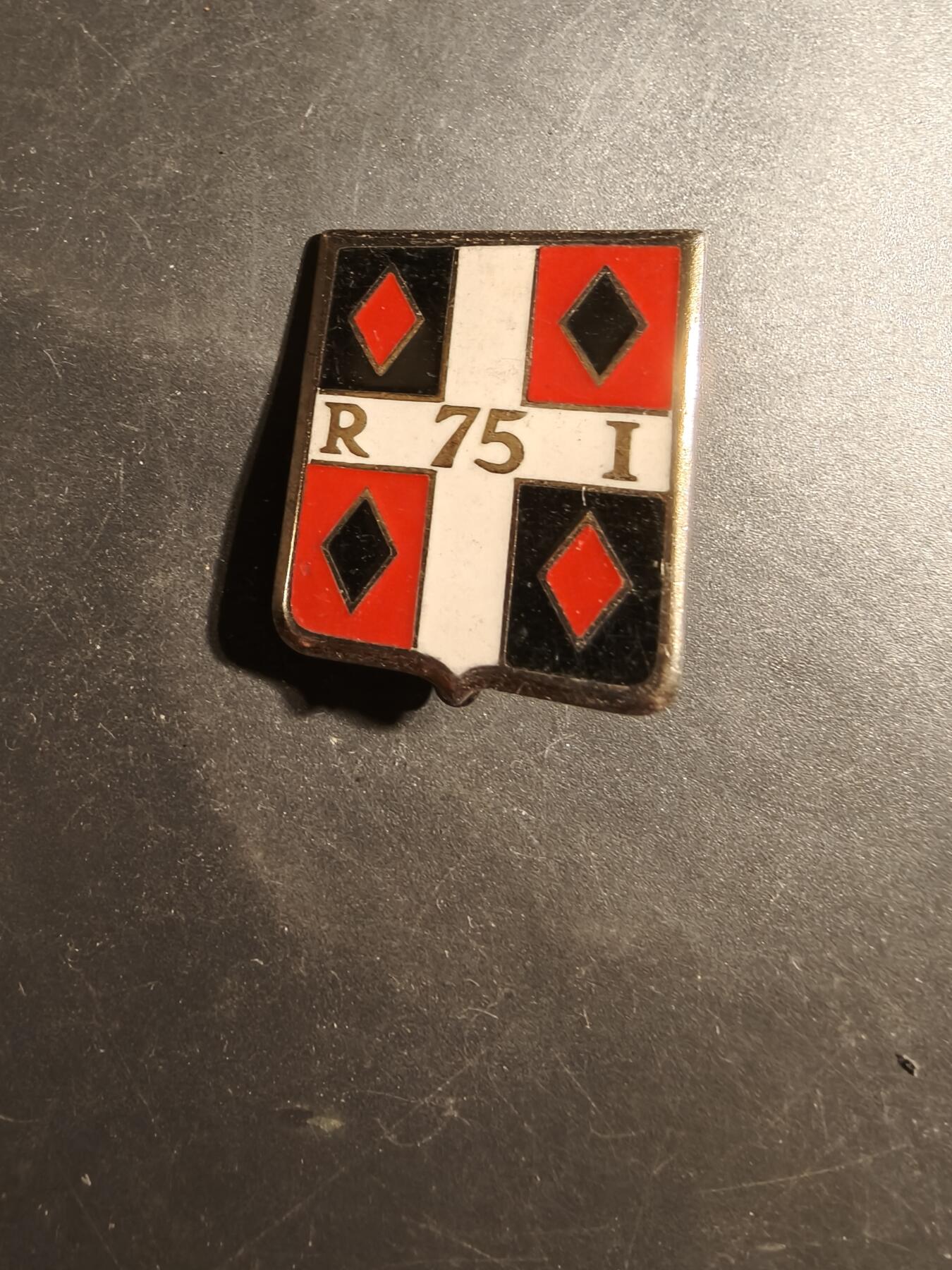 老王徽章第179期 法国第75步兵团证章