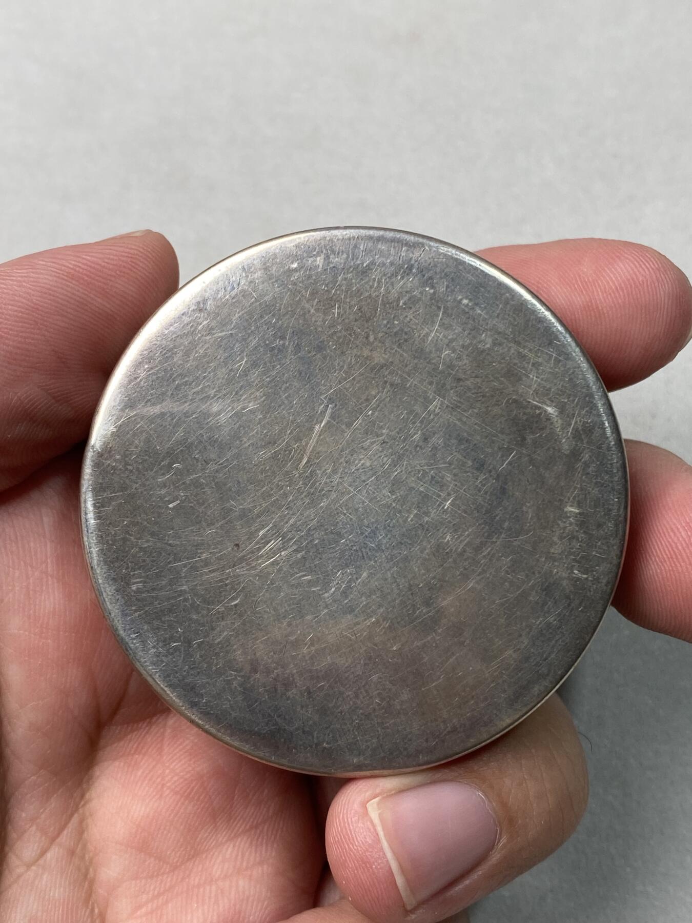 万国钱币拍卖第059期 1914~1918年德国一战时期铁十字银盒 严丝合缝顶级欧洲工艺 23.8g 53mm