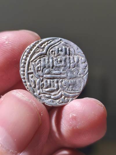 星盘世界钱币一月三十一日丝绸之路 - 世界古典币专场 - 大蒙古兀鲁斯伊尔汗国第尔汗银币，造于阿鲁浑汗长子合赞汗执政时期，回历694-703年，即公元1295-1304年，是经典的合赞汗三体文钱币，极其罕见的Mush造币厂，十分难遇，买到就是赚到