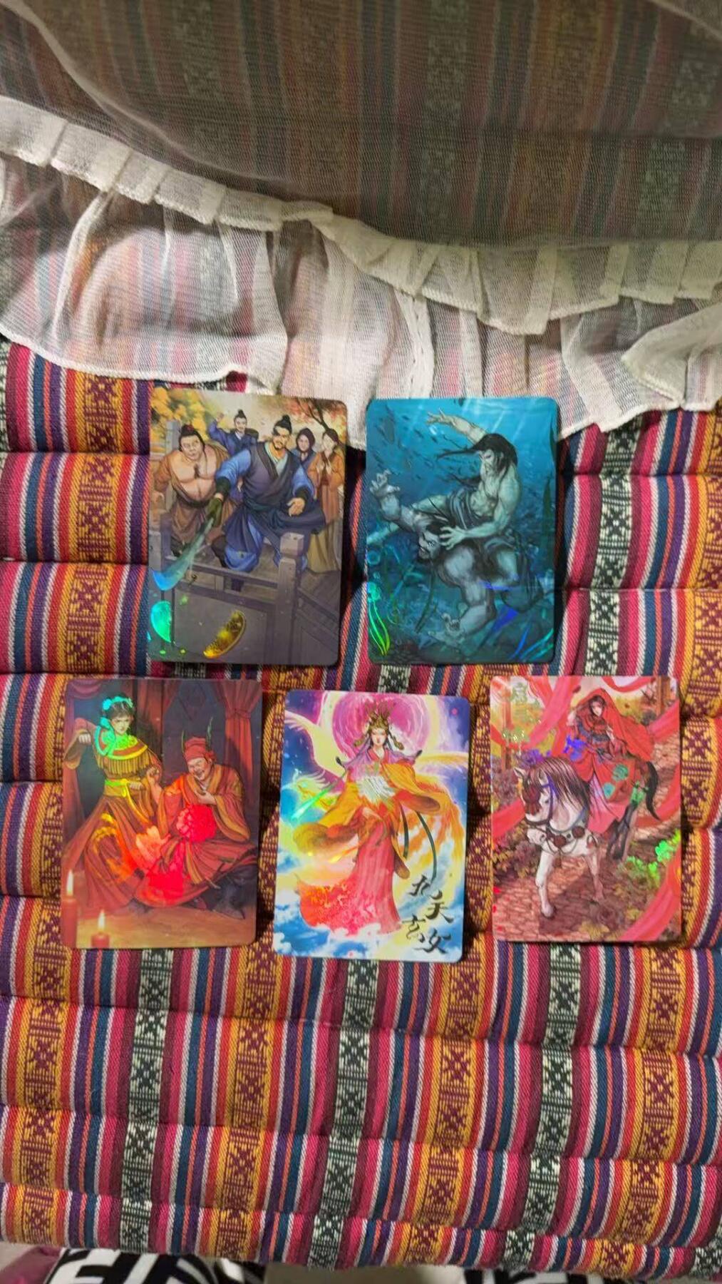 光影卡牌第29期，各家亲签，各家套卡，持续收拍品 卡趣多水浒彩闪特卡5张，嫁衣三娘＋九天玄女等