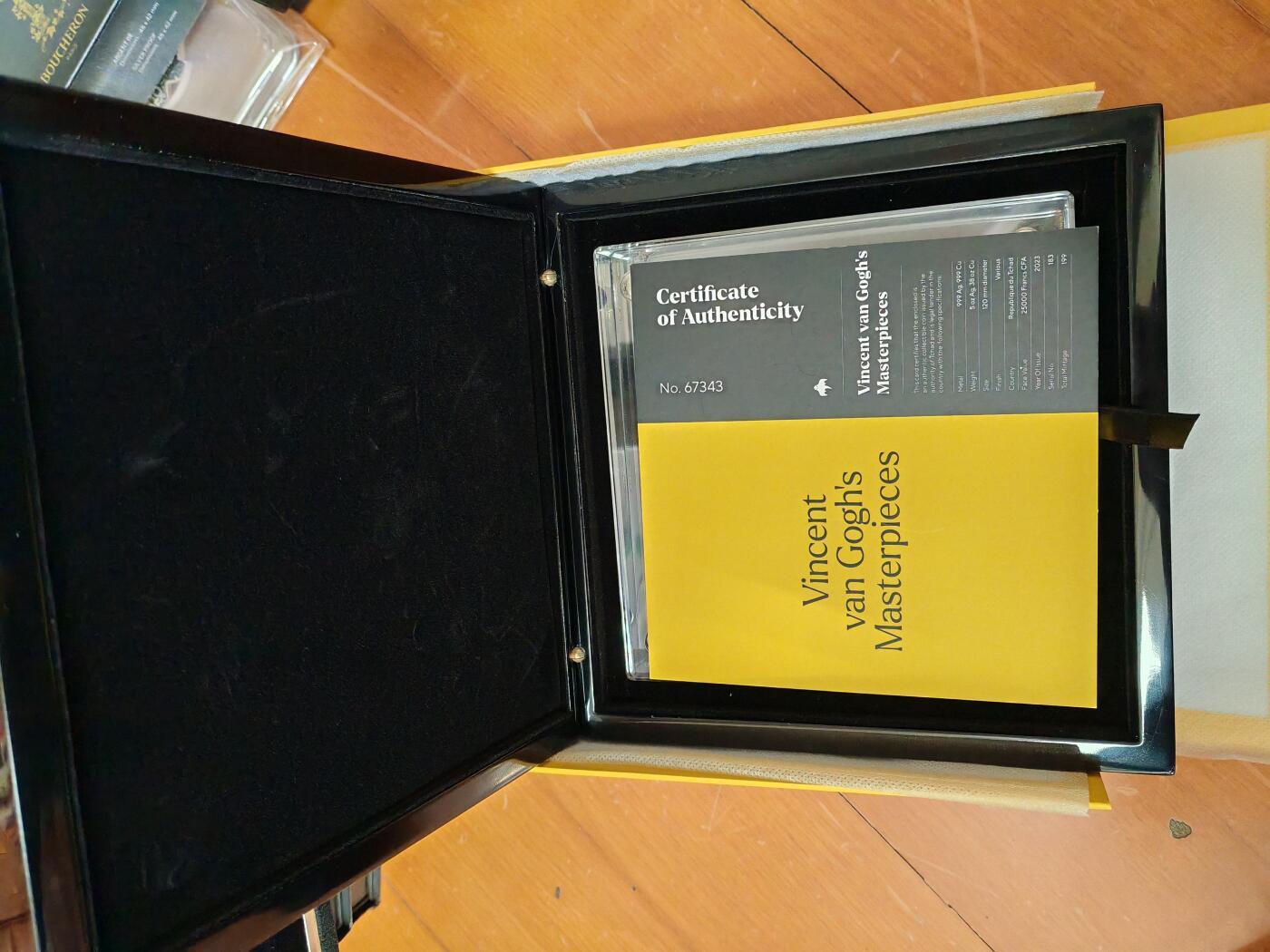 长老汇蛇年精选第九十五场拍卖 2023乍得梵高四幅画5盎司999银38盎司999铜25000法郎仿佛高浮雕币，盒证全，199枚