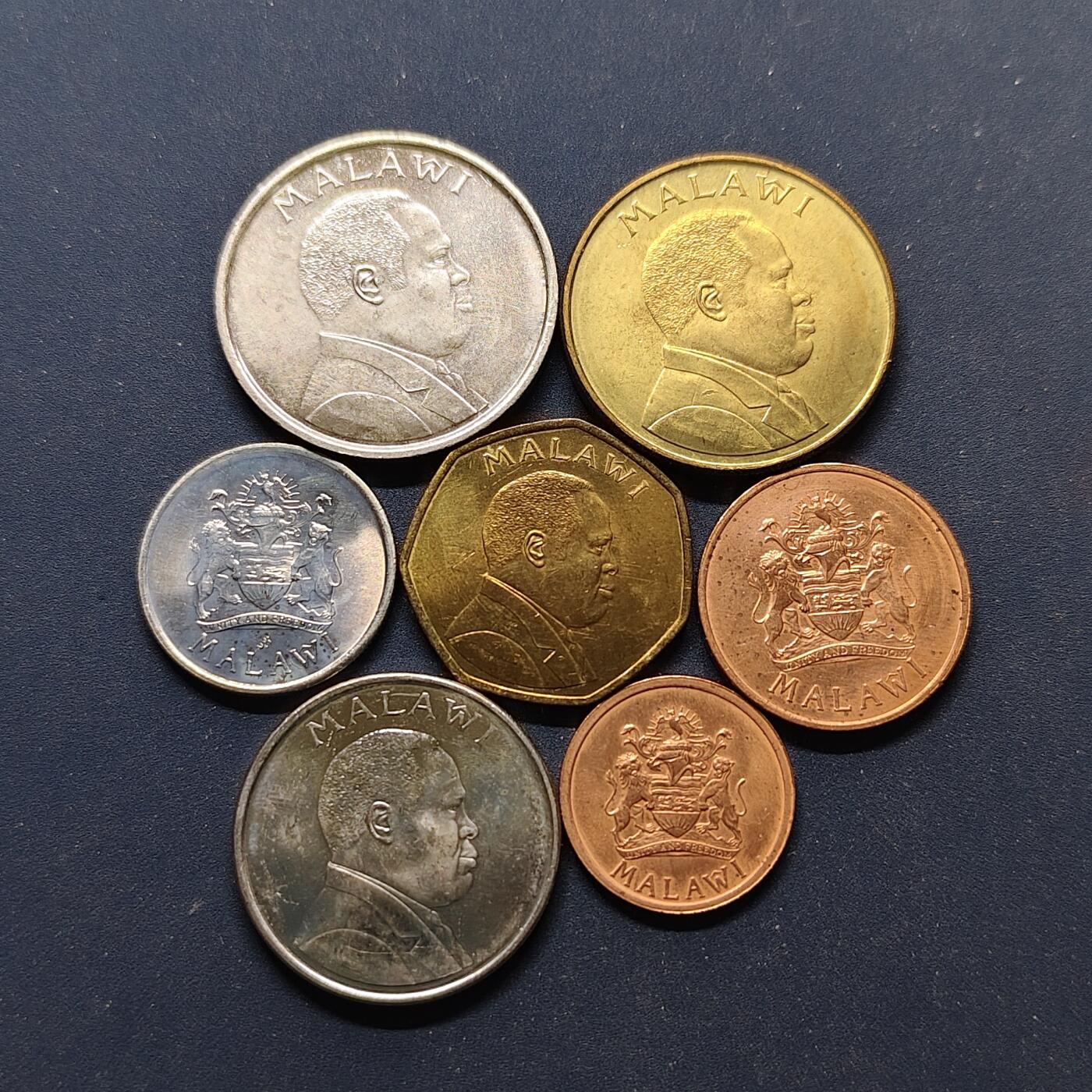 【全场包邮】纯粹捡漏拍498场-持续更新中 马拉维1995-1996年7枚套币