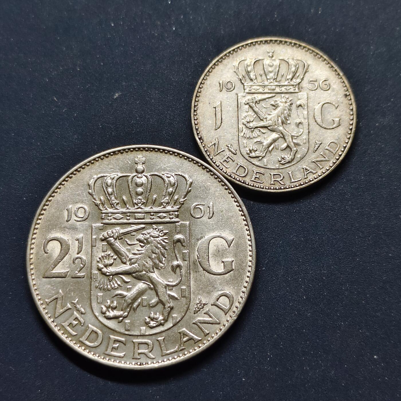 【全场包邮】纯粹捡漏拍499场-持续更新中 荷兰1956/1961年朱莉安娜女王1-2.5盾银币2枚一组【33毫米15克72%+25毫米6.5克72%，纯银价约433元（按28元银价估算）】