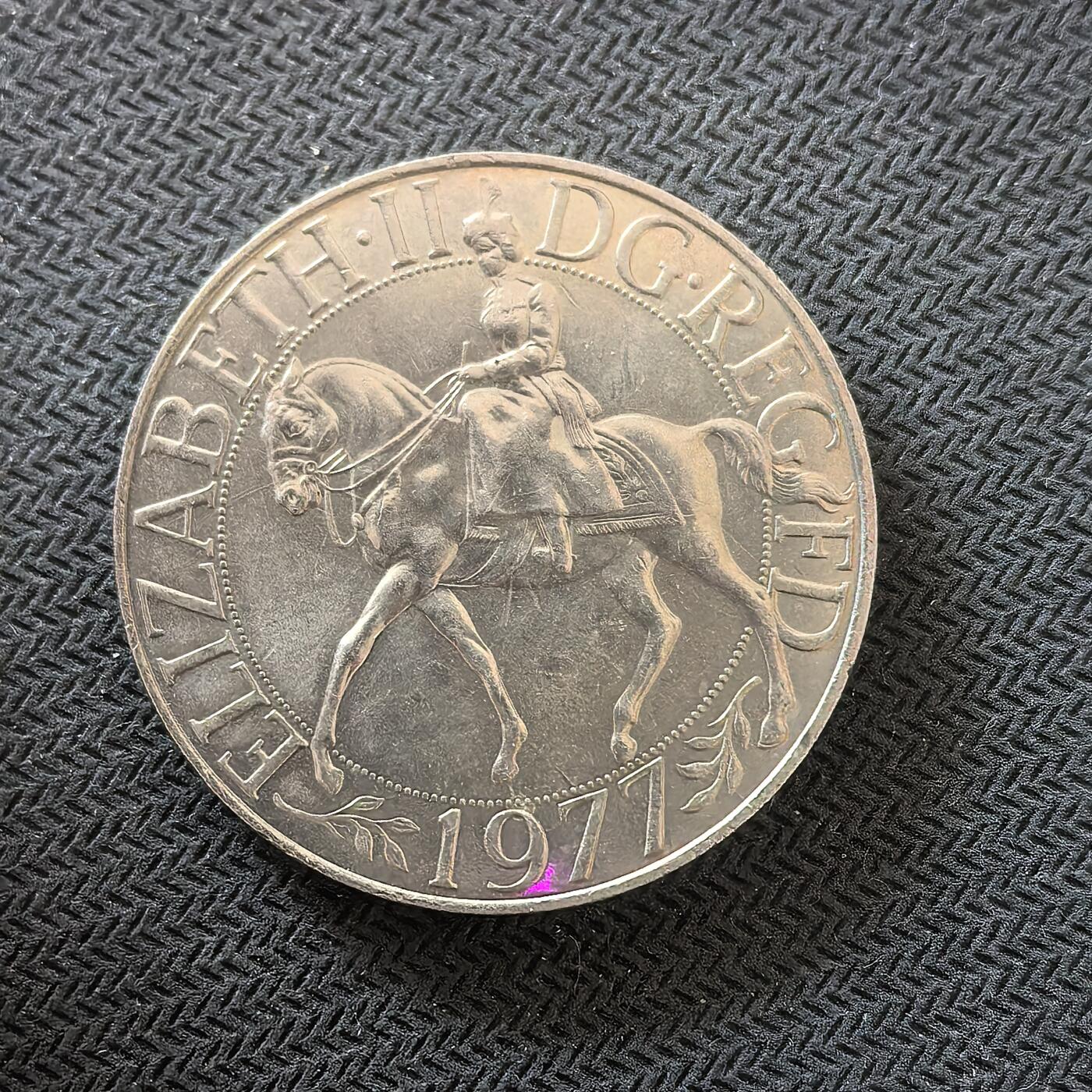 道一币馆币章第一百六十四场 英国1977年毅力善变二世登记25周年克朗纪念币