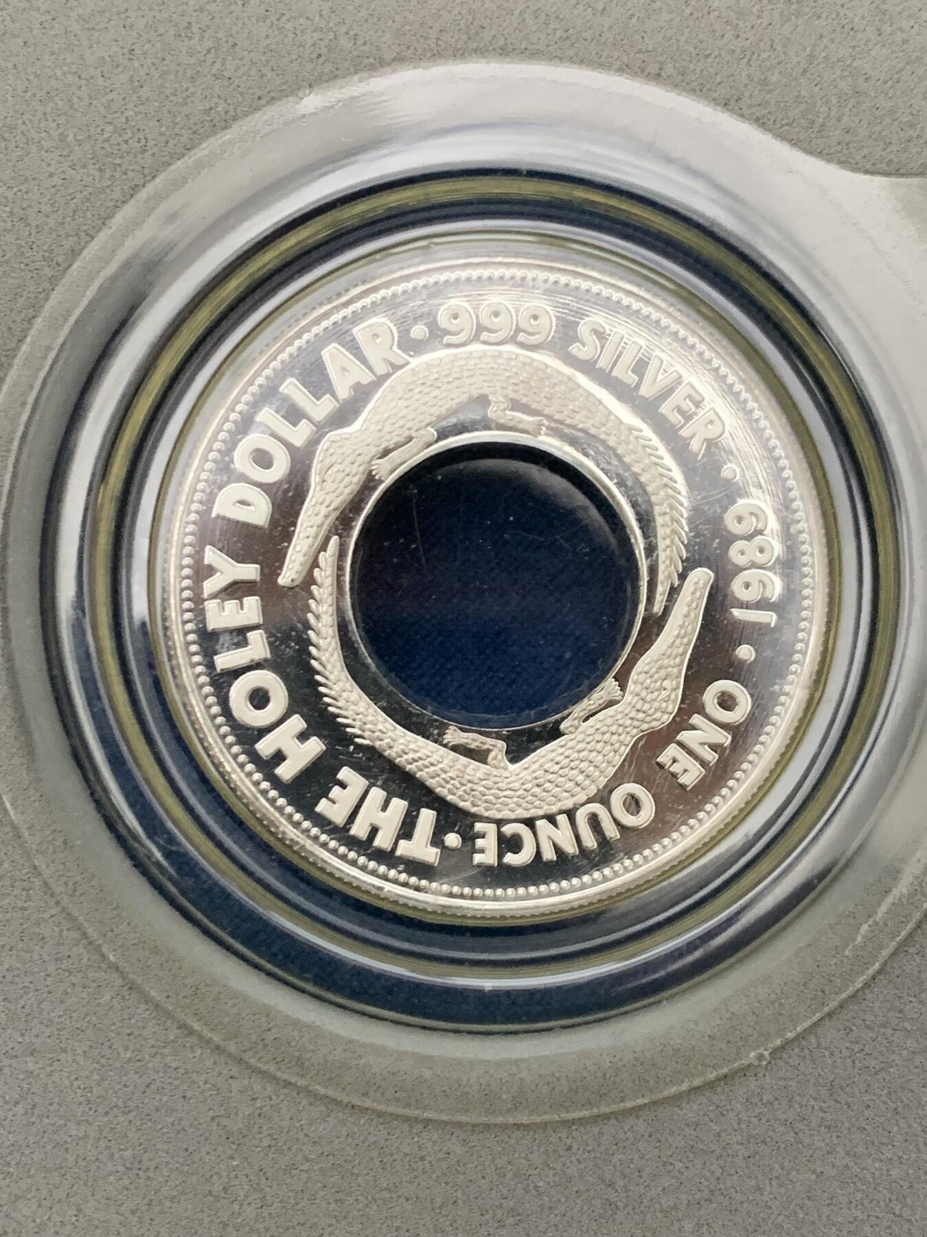 《竞宝斋》第461场 周日，周一，2场连拍 （全场包邮）欢迎送拍 获奖币 1988年澳大利亚子母币土著文化原装套币 1.25盎司精制币 含纯银40克左右