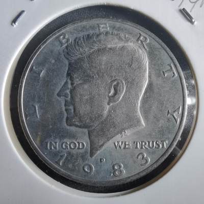 沼泽如烟--第974场 - 美国1983年半元