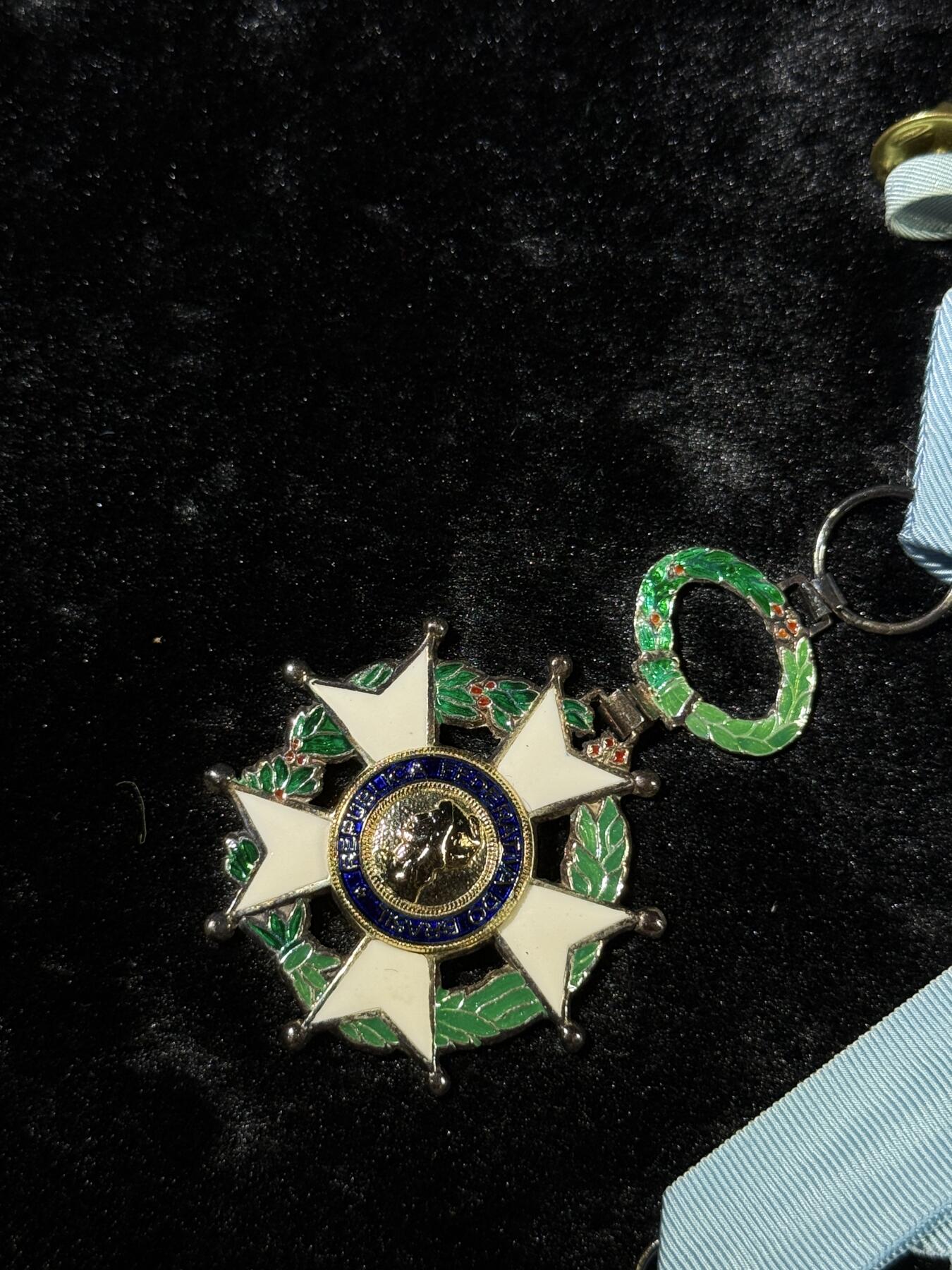 戎马世界章牌大赏第110期 巴西南十字勋章，骑士级，现代版，合金冷珐琅