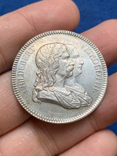 《竞宝斋》第461场 周日，周一，2场连拍 （全场包邮）欢迎送拍 - 法国里昂市立医院总理事会银质代币 15.45克 35mm