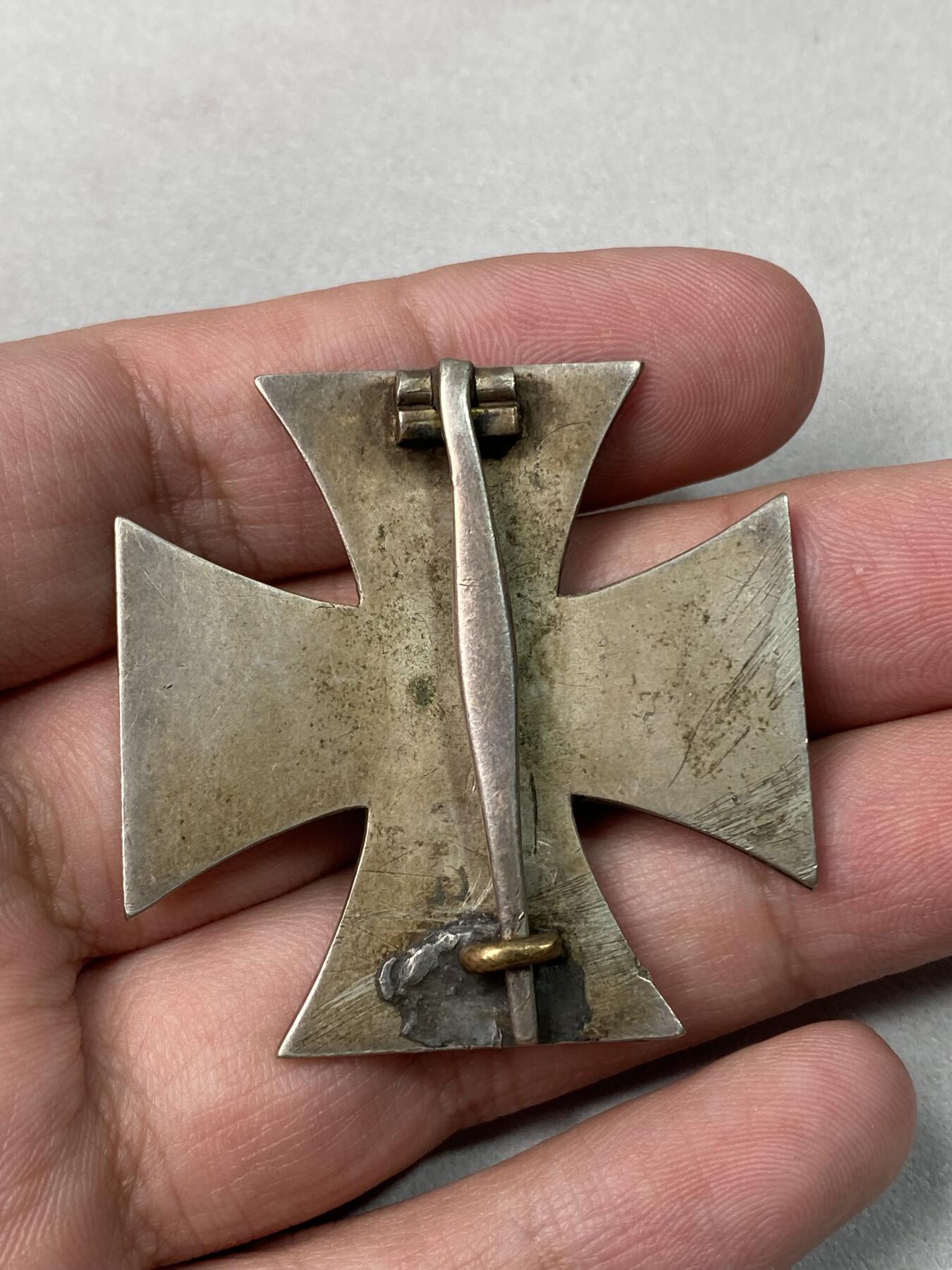 万国钱币拍卖第059期 1939年德国民族社会主义工人党WWⅡ二级铁十字勋章 可佩戴状态 背面有修补 21.2g（原图请私信后台）