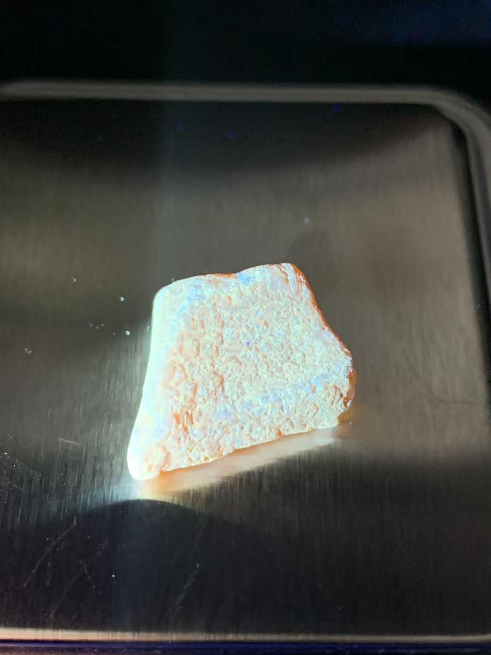 精美天然乌克兰蜜蜡随形原石珠子一颗！