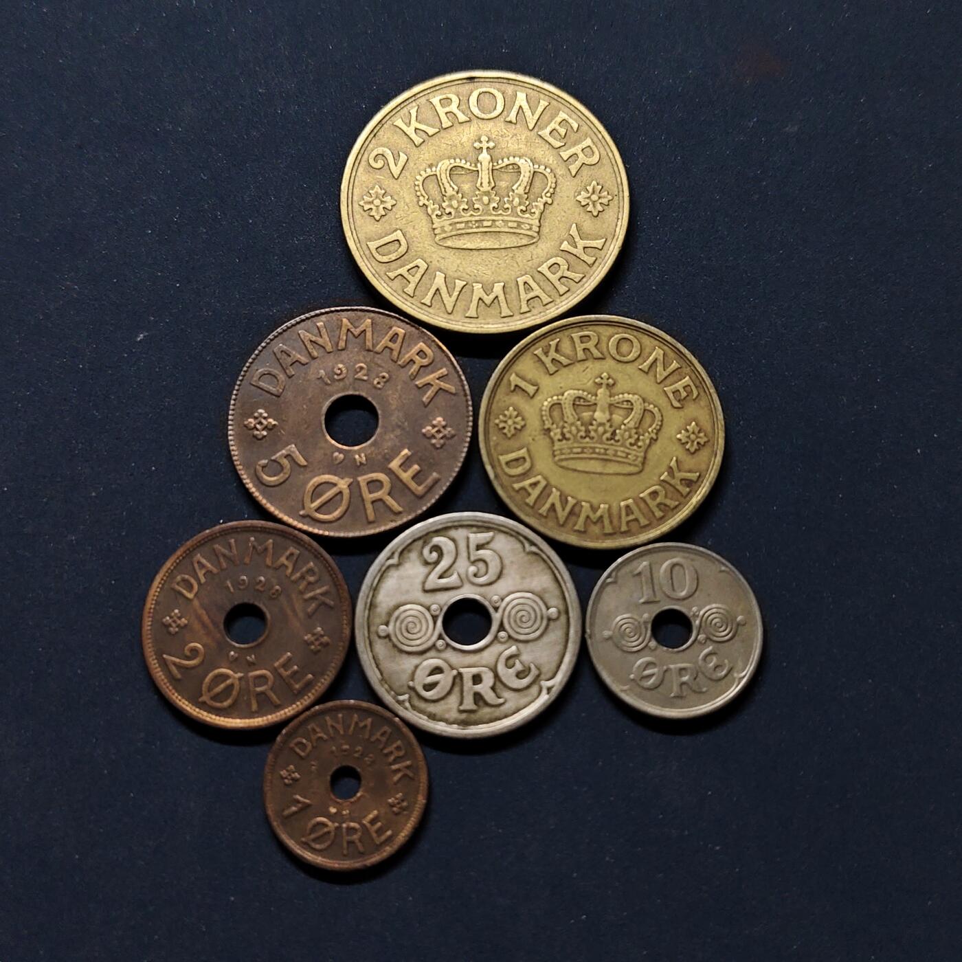 【全场包邮】纯粹捡漏拍498场-持续更新中 丹麦1928-1940年克里斯蒂安十世7枚套币
