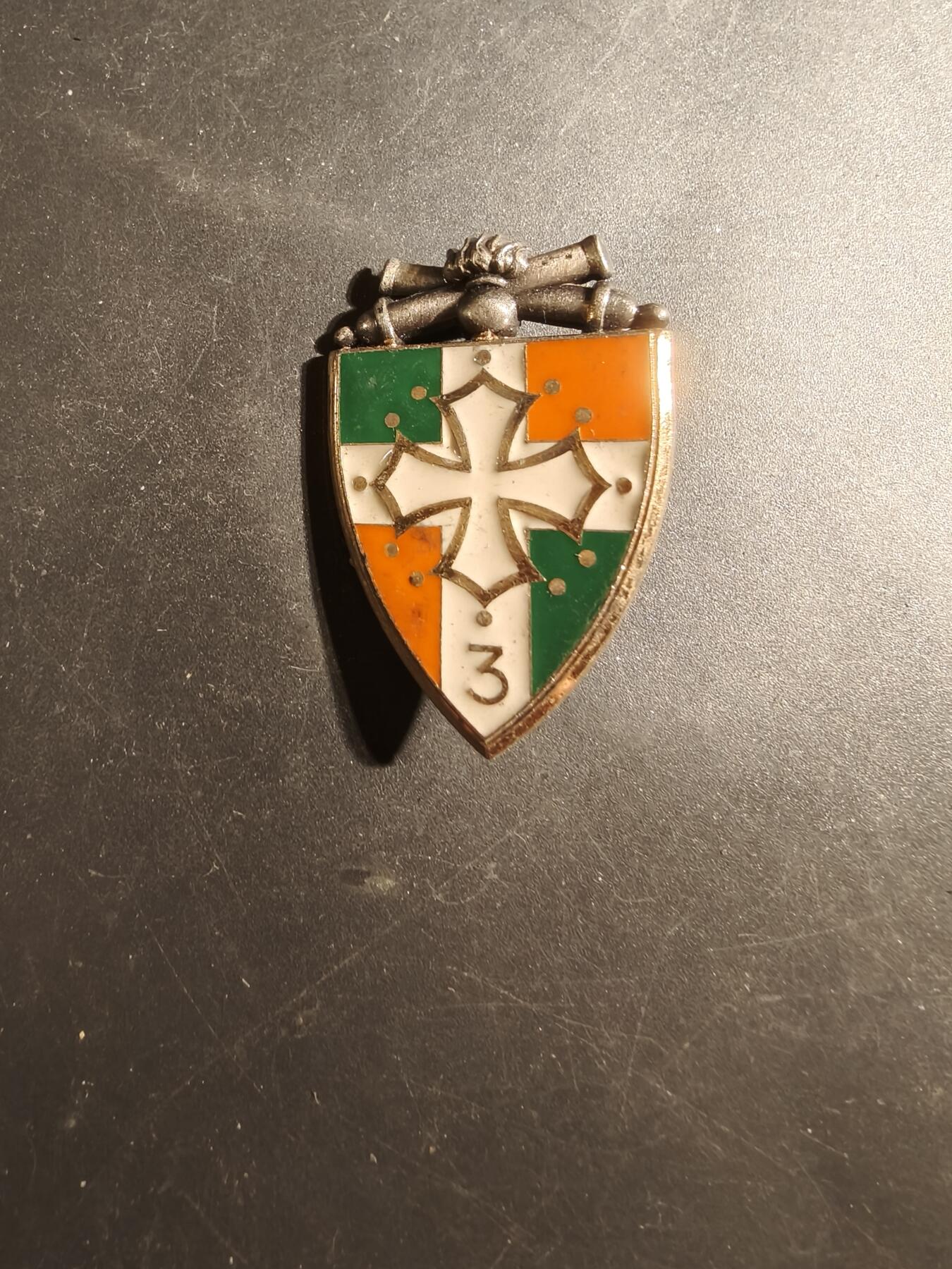 老王徽章第179期 法国陆军第3炮兵团证章