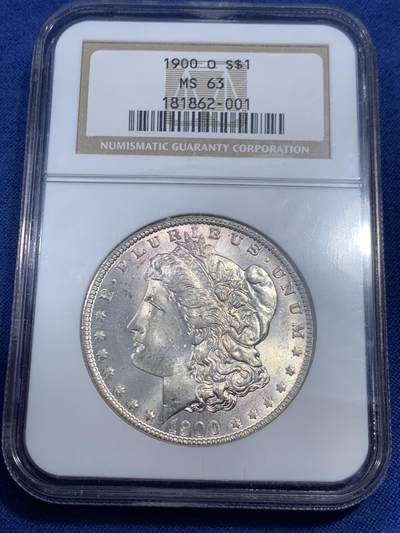 《竞宝斋》第461场 周日，周一，2场连拍 （全场包邮）欢迎送拍 - NGC MS63 美国1900年O版摩根1美元大银币，少见年份，经典老白盒子，盒子本身也具收藏价值