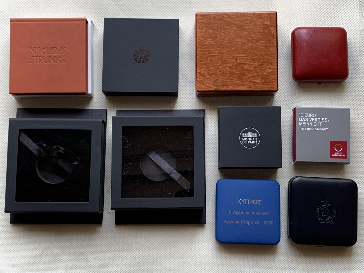 《竞宝斋》第461场 周日，周一，2场连拍 （全场包邮）欢迎送拍 钱币空盒 10个一组 细节见图