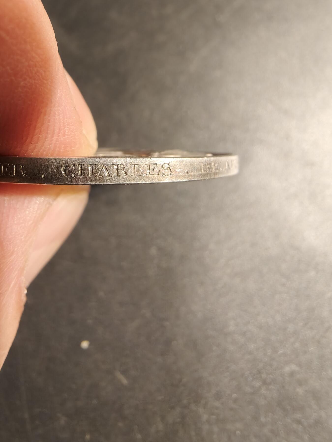 老王徽章第179期 法国银婚章    950银    蜜蜂银标   1875年实授    直径39mm    重量24.8g    带边铭背铭     少见大尺寸版    