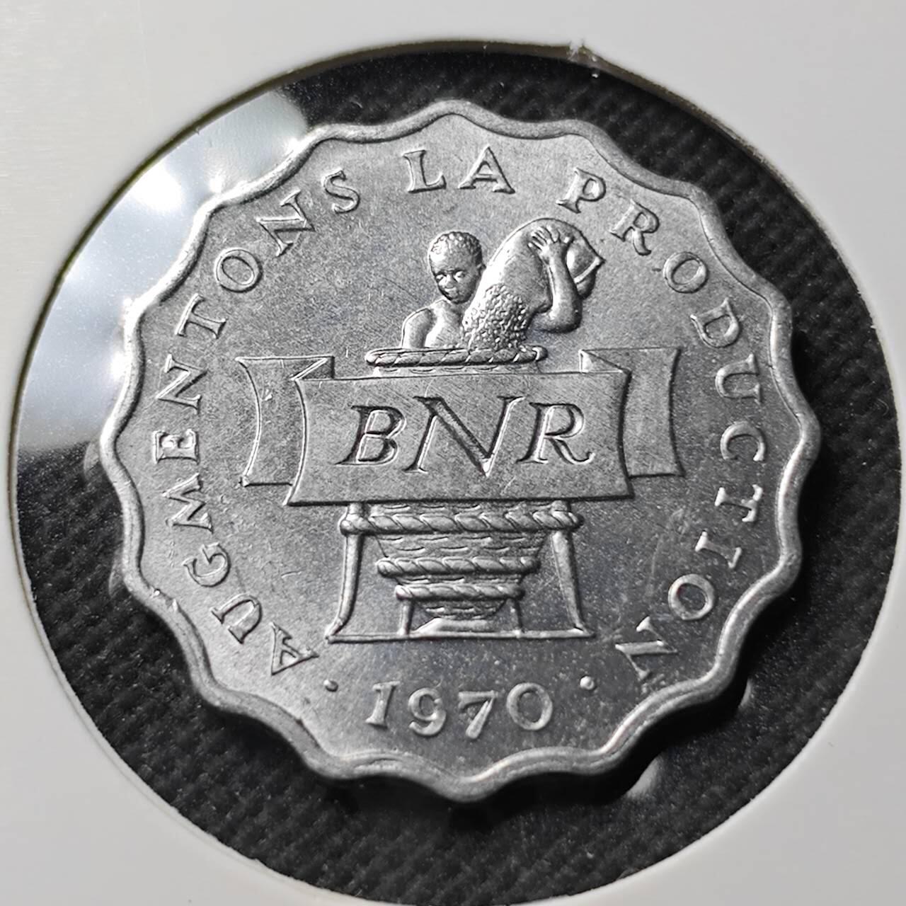 KK钱币收藏小铺  第389期  2月预留时间 周末发货  1970卢旺达2法郎 好品