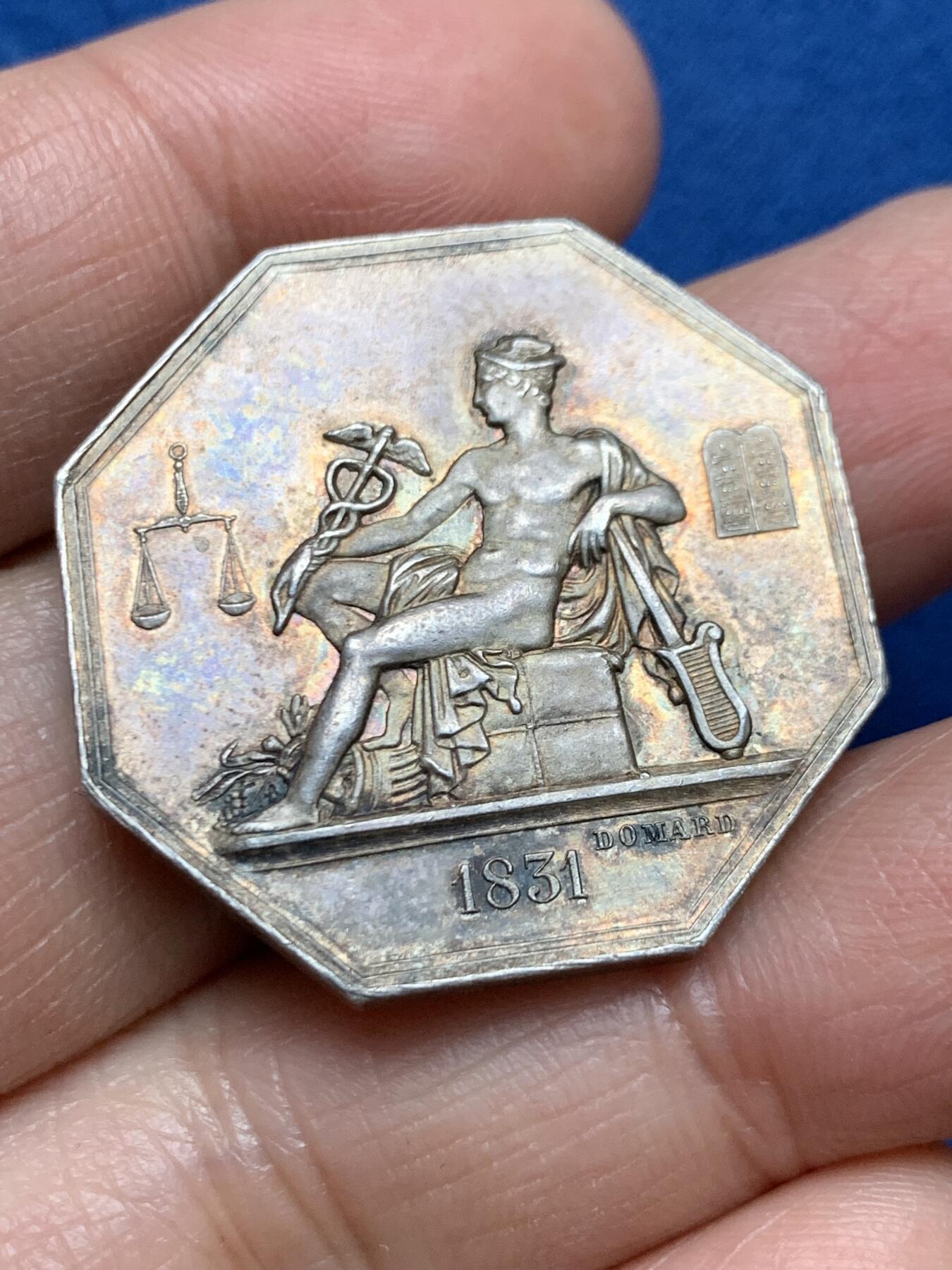 《竞宝斋》第461场 周日，周一，2场连拍 （全场包邮）欢迎送拍 法国1831年政府专员八角银质代币 31.2mm 16.5g 丰饶角边铭