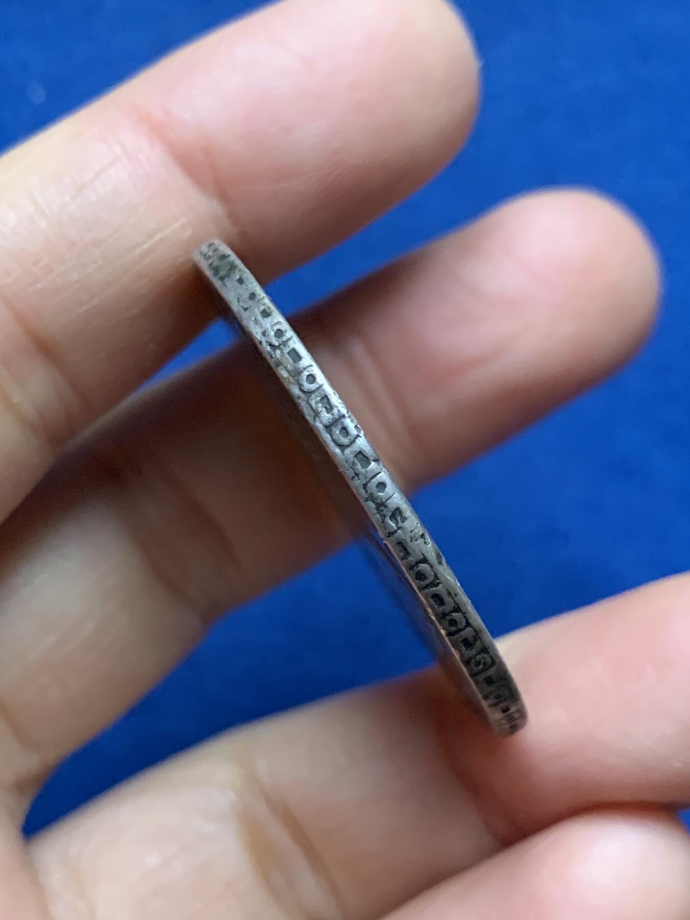 《竞宝斋》第461场 周日，周一，2场连拍 （全场包邮）欢迎送拍 墨西哥1790年卡洛斯四世过渡版8里亚尔银币，卡三头像配卡四文字