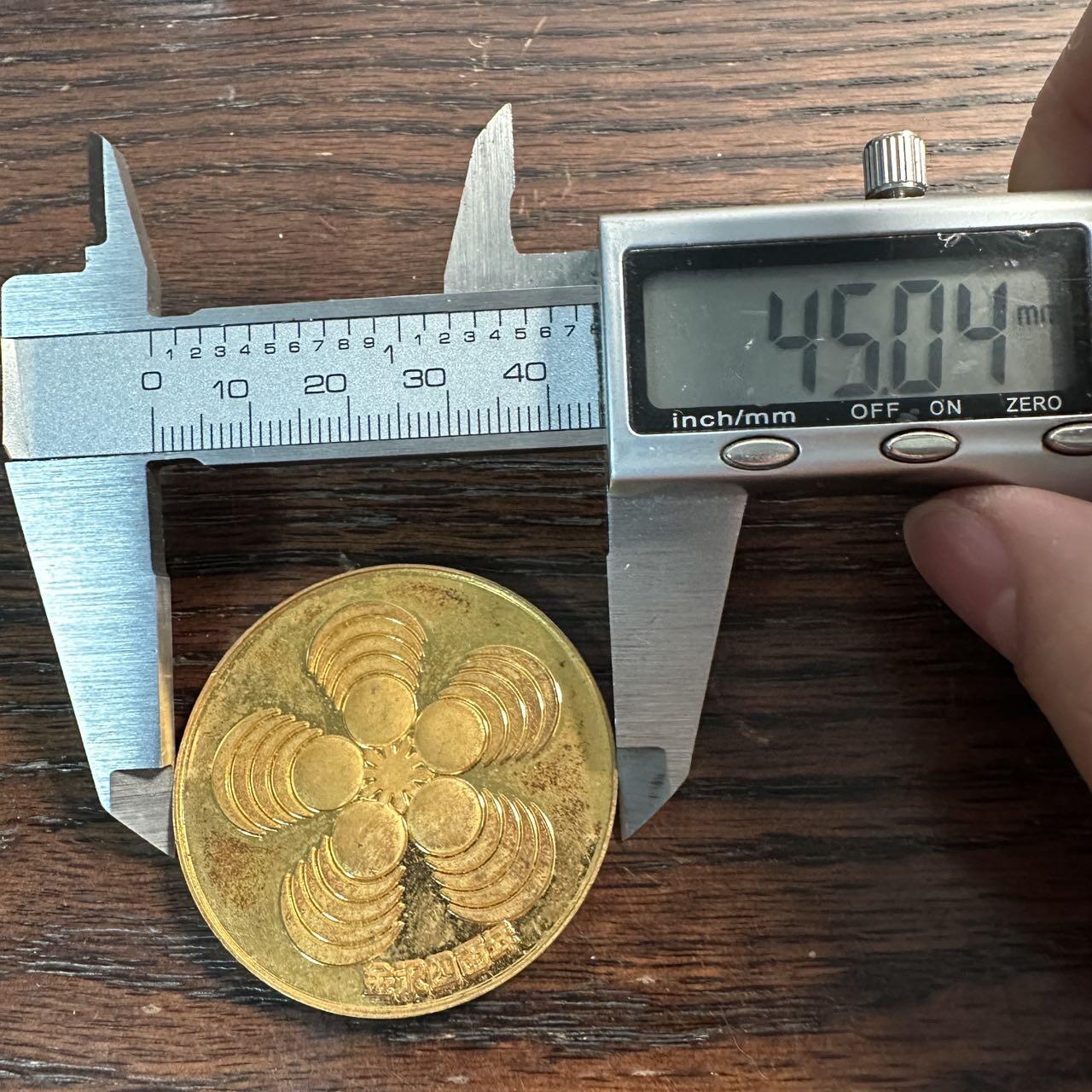 蒂克钱币-第57场 日本章 企业章拍卖  日本金泽城四百年 镀金铜章 该章为“见本”样章