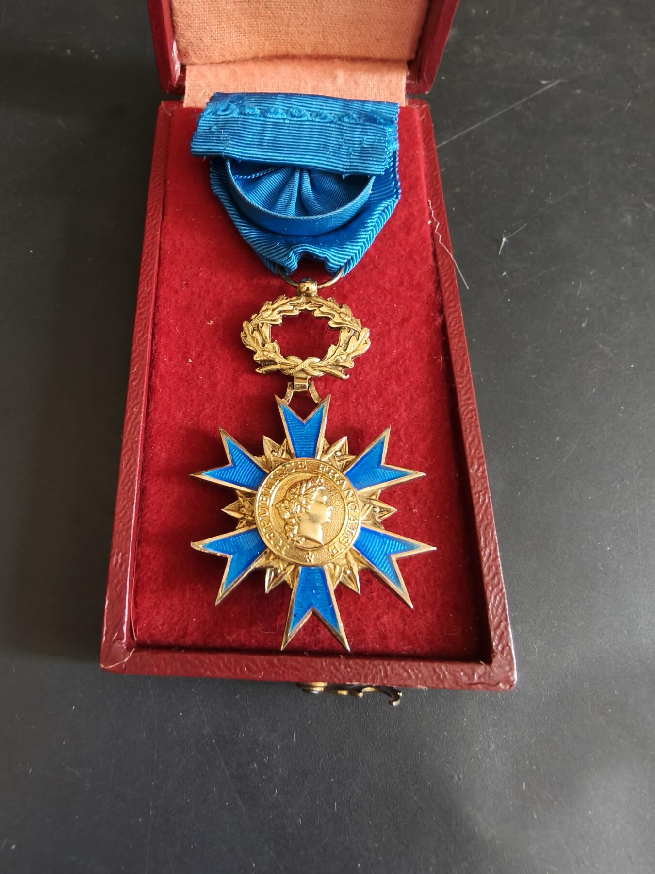 老王徽章第179期