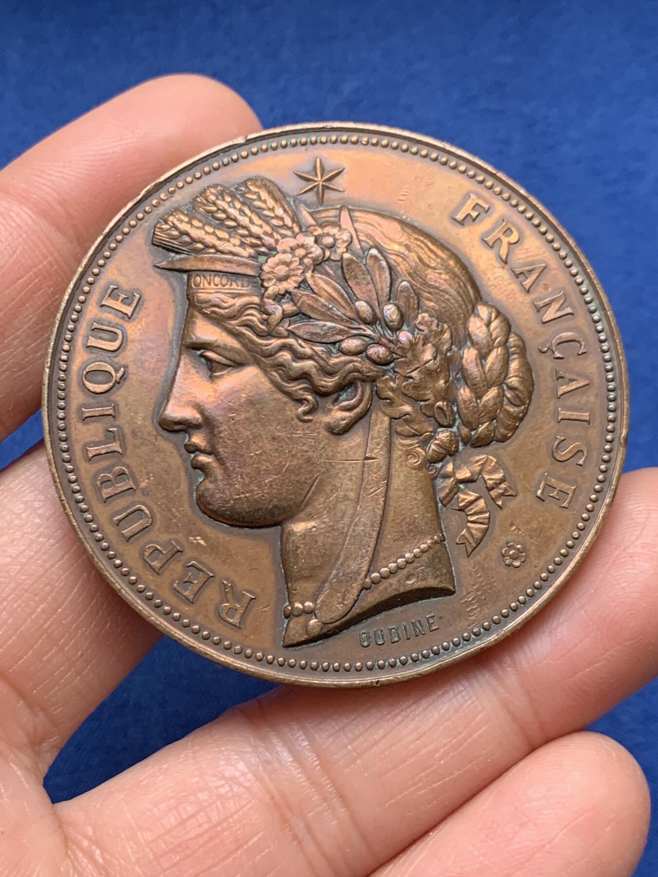 《竞宝斋》第461场 周日，周一，2场连拍 （全场包邮）欢迎送拍 法国战争部颁发玛丽安娜铜章 58.9克 50.3mm 丰饶角铜标