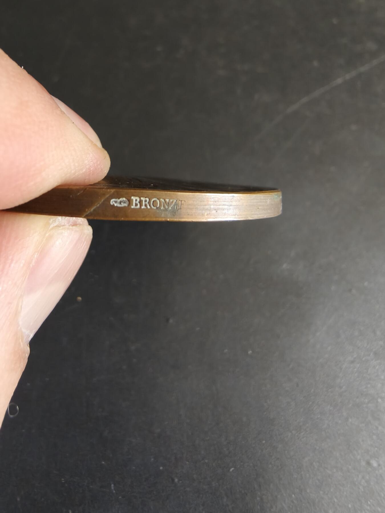 老王徽章第179期 法国战争部射击竞赛大铜章    大师亨利杜布瓦作品     戎装玛丽安娜     直径50mm     重量55.7g