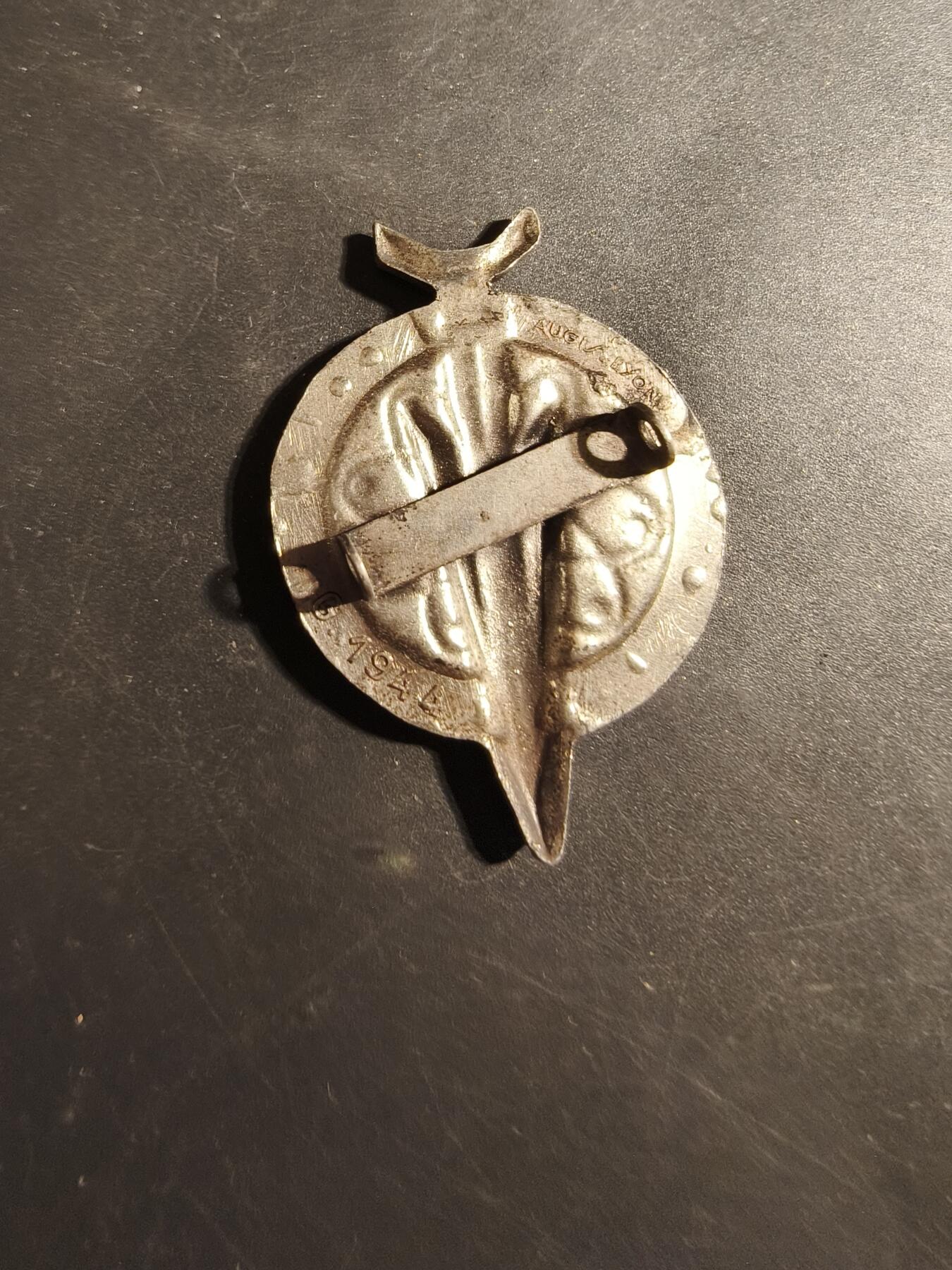 老王徽章第179期 法国格勒诺布尔特种武器军事学院证章