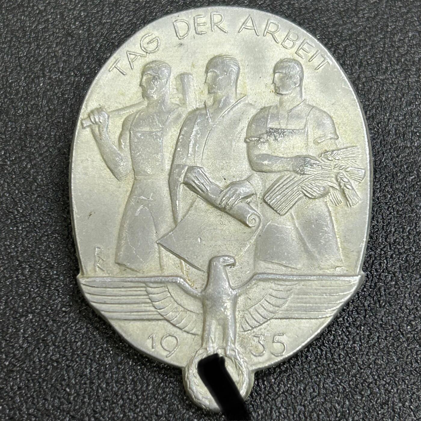 西秦中古拍卖第七十四期  德三 1935年劳动节纪念章