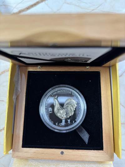 第189期拍卖 - 蒙古2017年十二生肖酉鸡鸡年高浮雕立体仿古银币，25克999银，发行2017枚