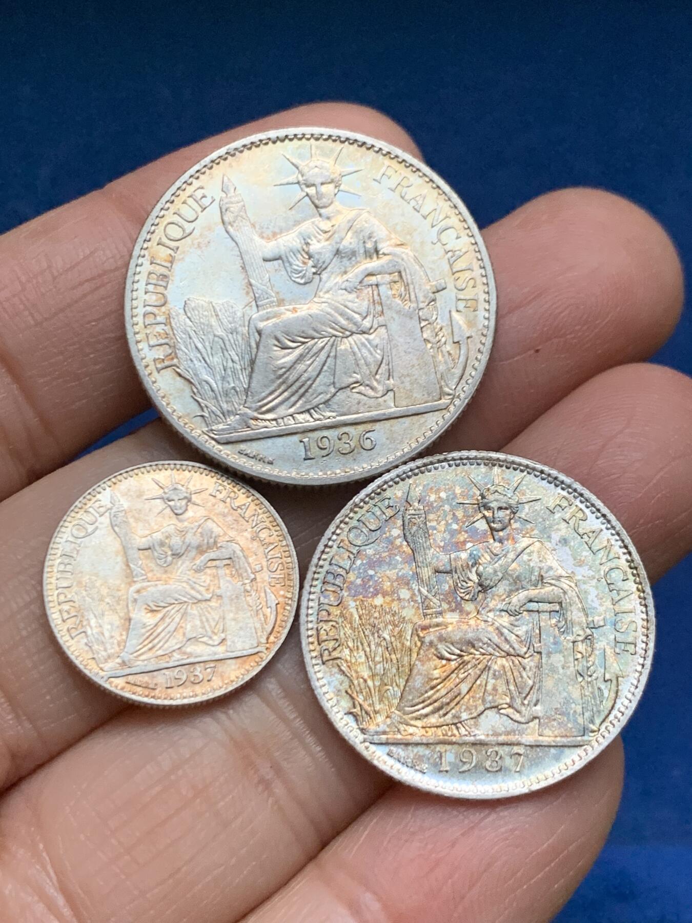 《竞宝斋》第461场 周日，周一，2场连拍 （全场包邮）欢迎送拍 三枚一组 法属印度支那坐洋50分20分10分银币 好品好状态