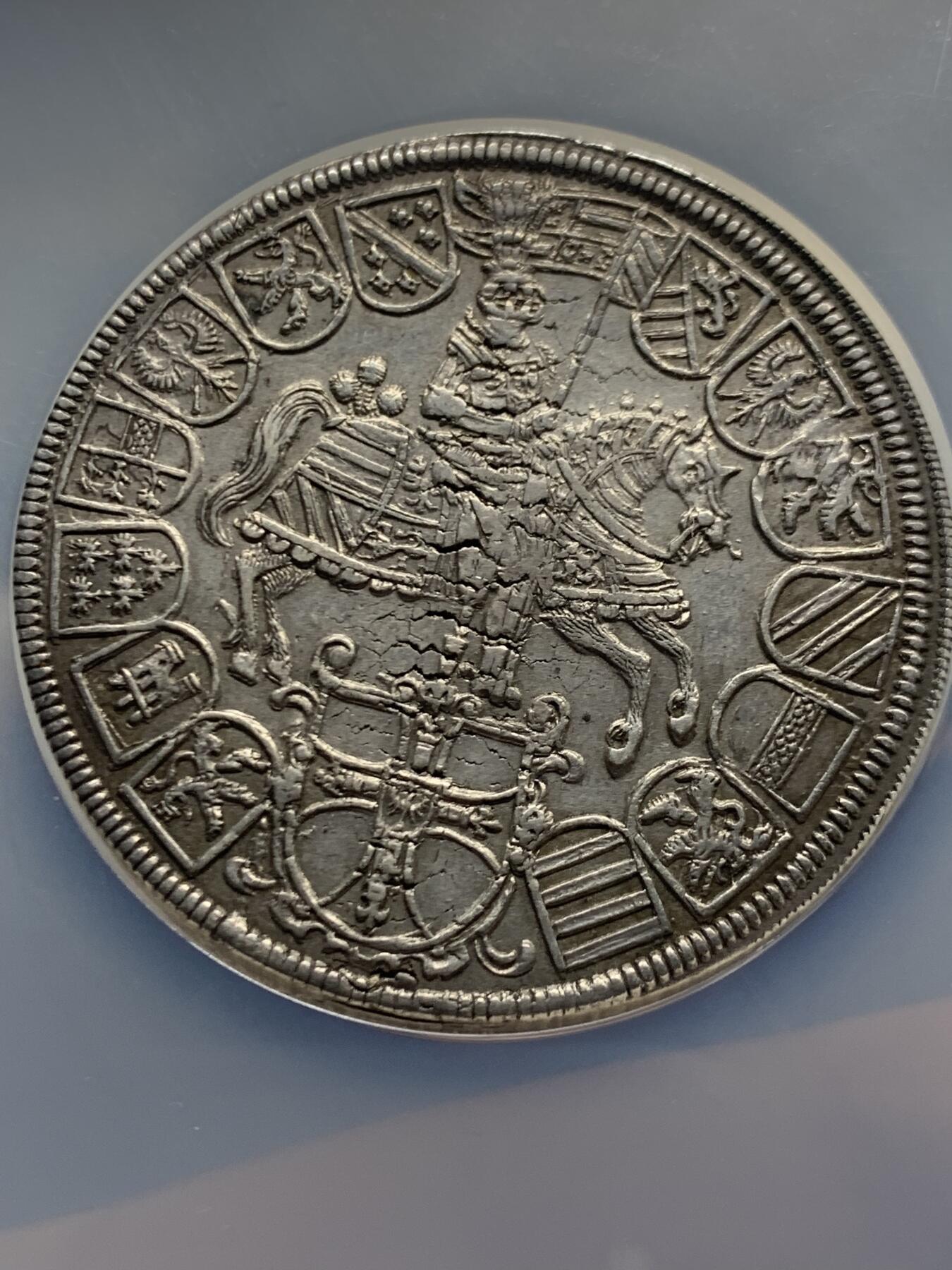 《竞宝斋》第461场 周日，周一，2场连拍 （全场包邮）欢迎送拍 亚军分 NGC AU58 神圣罗马帝国  1614年 条顿骑士团2泰勒大银币 57.45克的双倍体验  十字军不可或缺的一枚 加大盒装 25年同分3W成交