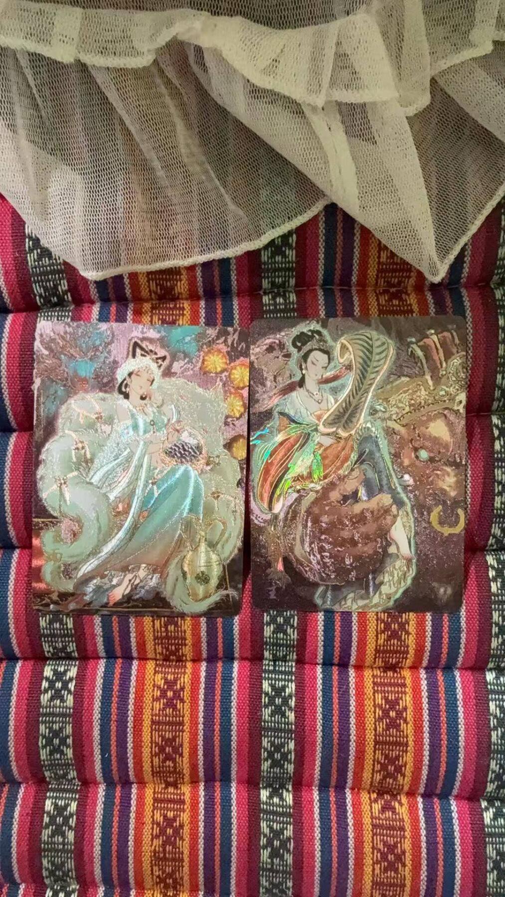 光影卡牌第29期，各家亲签，各家套卡，持续收拍品 彫仙解语花冷烫粗闪特卡2张