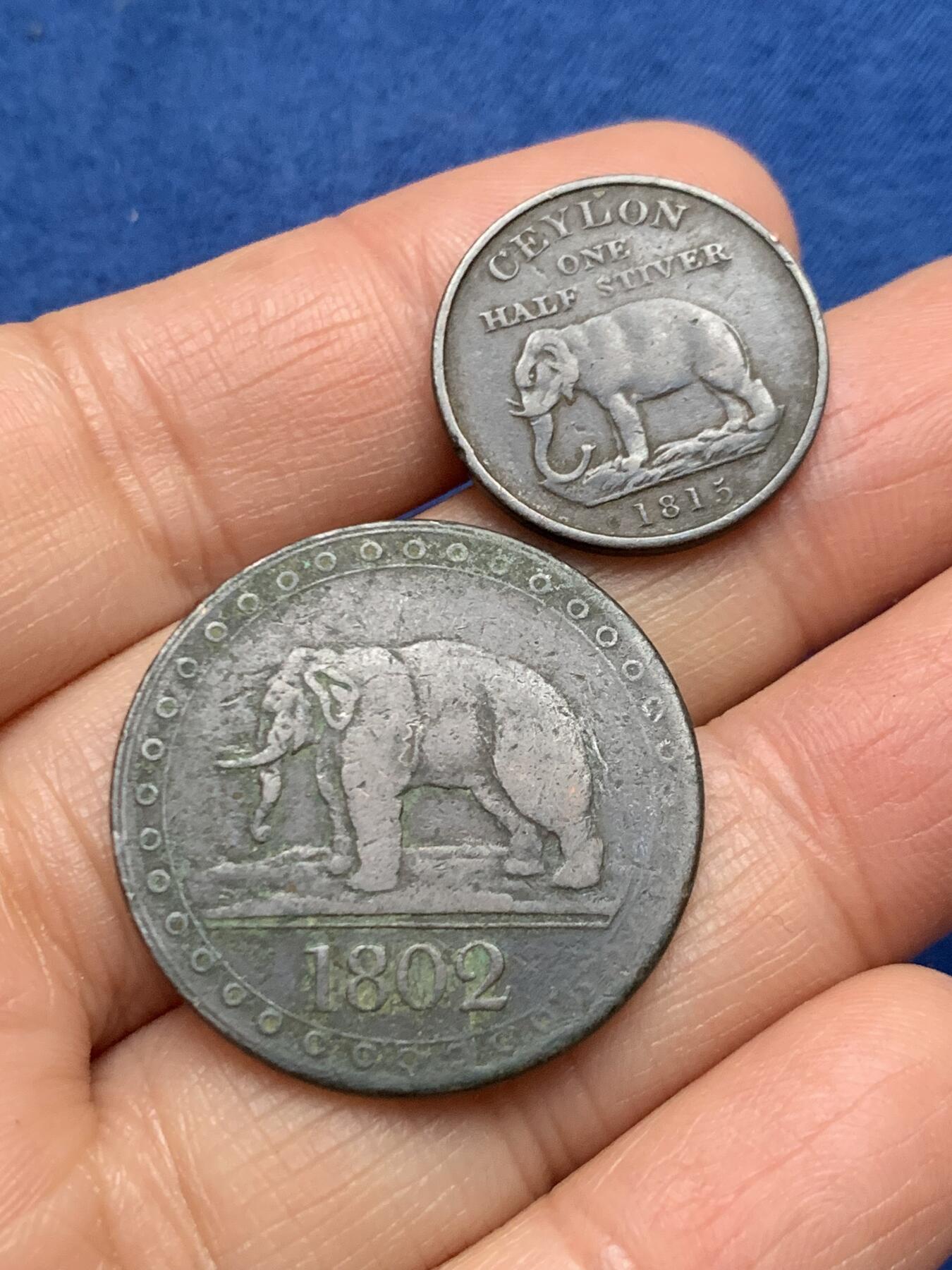 《竞宝斋》第461场 周日，周一，2场连拍 （全场包邮）欢迎送拍 两枚一组 英属锡兰1802-1815年大象铜币，少见的经典款别，英属钱币代表作之一。