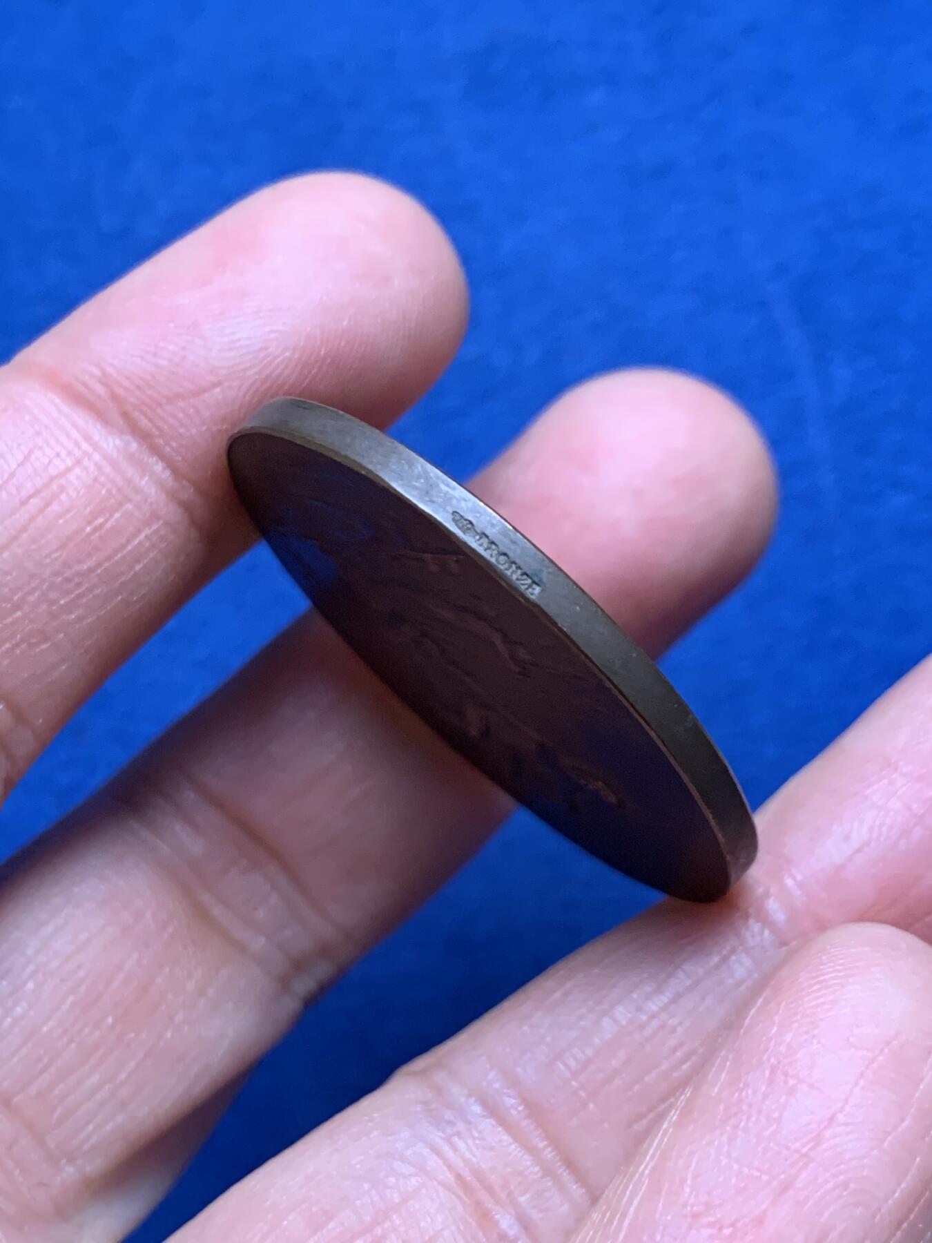 《竞宝斋》第461场 周日，周一，2场连拍 （全场包邮）欢迎送拍 法国部队体育比赛铜章 21.3克 36.3mm 丰饶角铜标