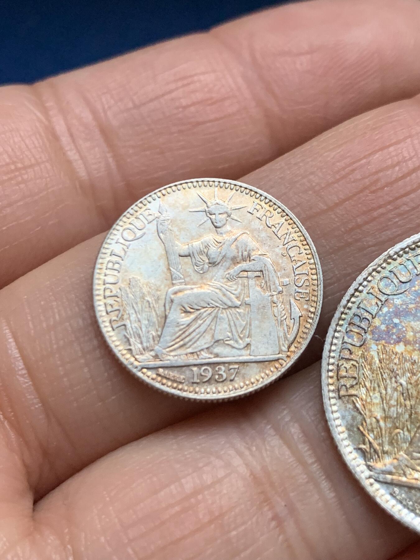 《竞宝斋》第461场 周日，周一，2场连拍 （全场包邮）欢迎送拍 三枚一组 法属印度支那坐洋50分20分10分银币 好品好状态