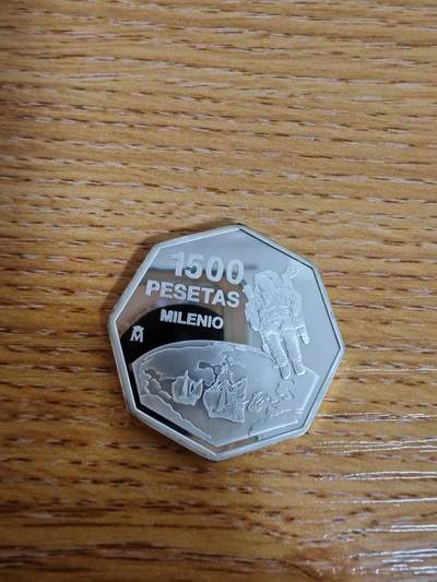 长老汇蛇年精选第九十六场拍卖 - 1999西班牙千禧年1500比塞塔8边形精制银币，19.83克925银