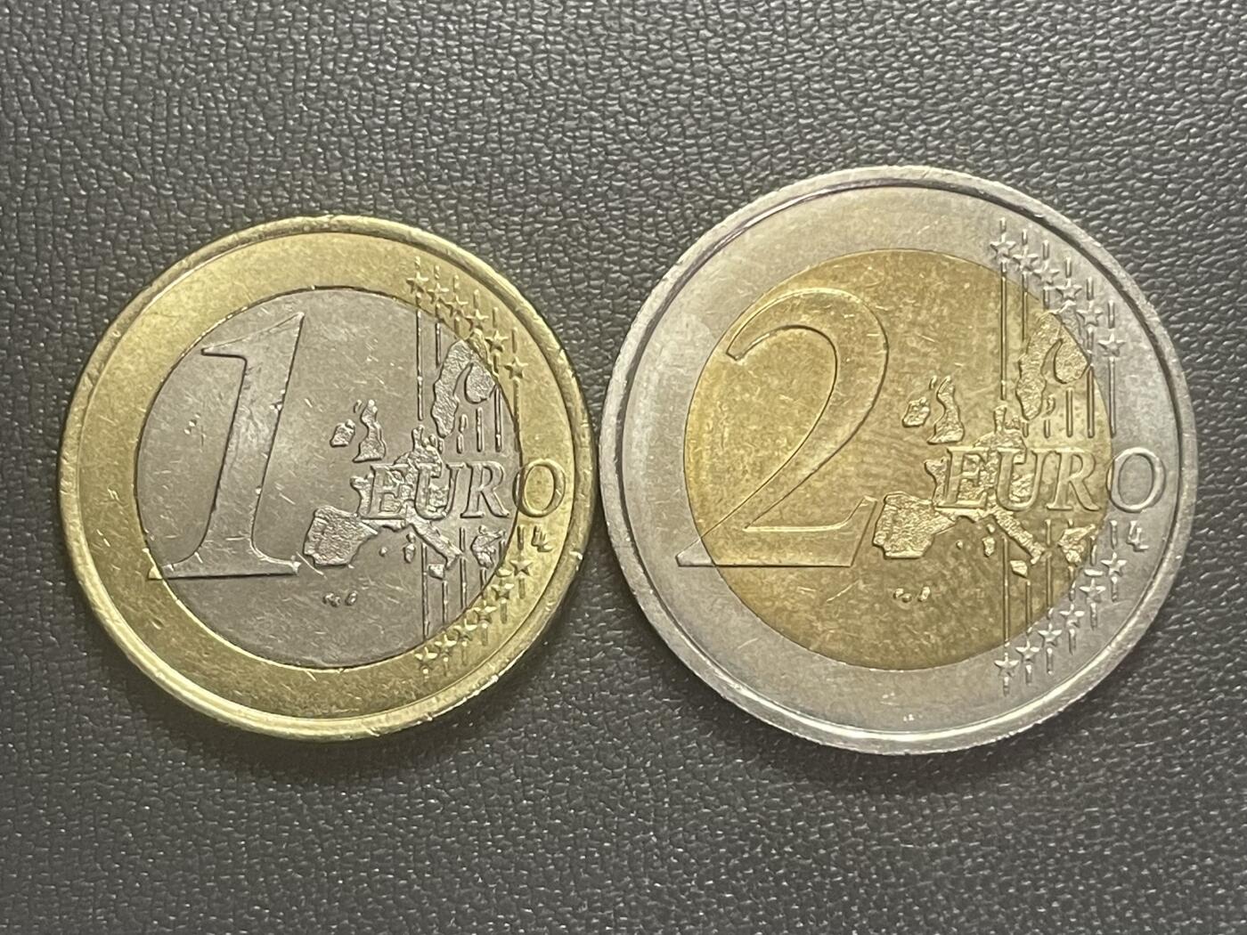 回流0125 法国2001年1欧元、2002年2欧元双色币 生命树