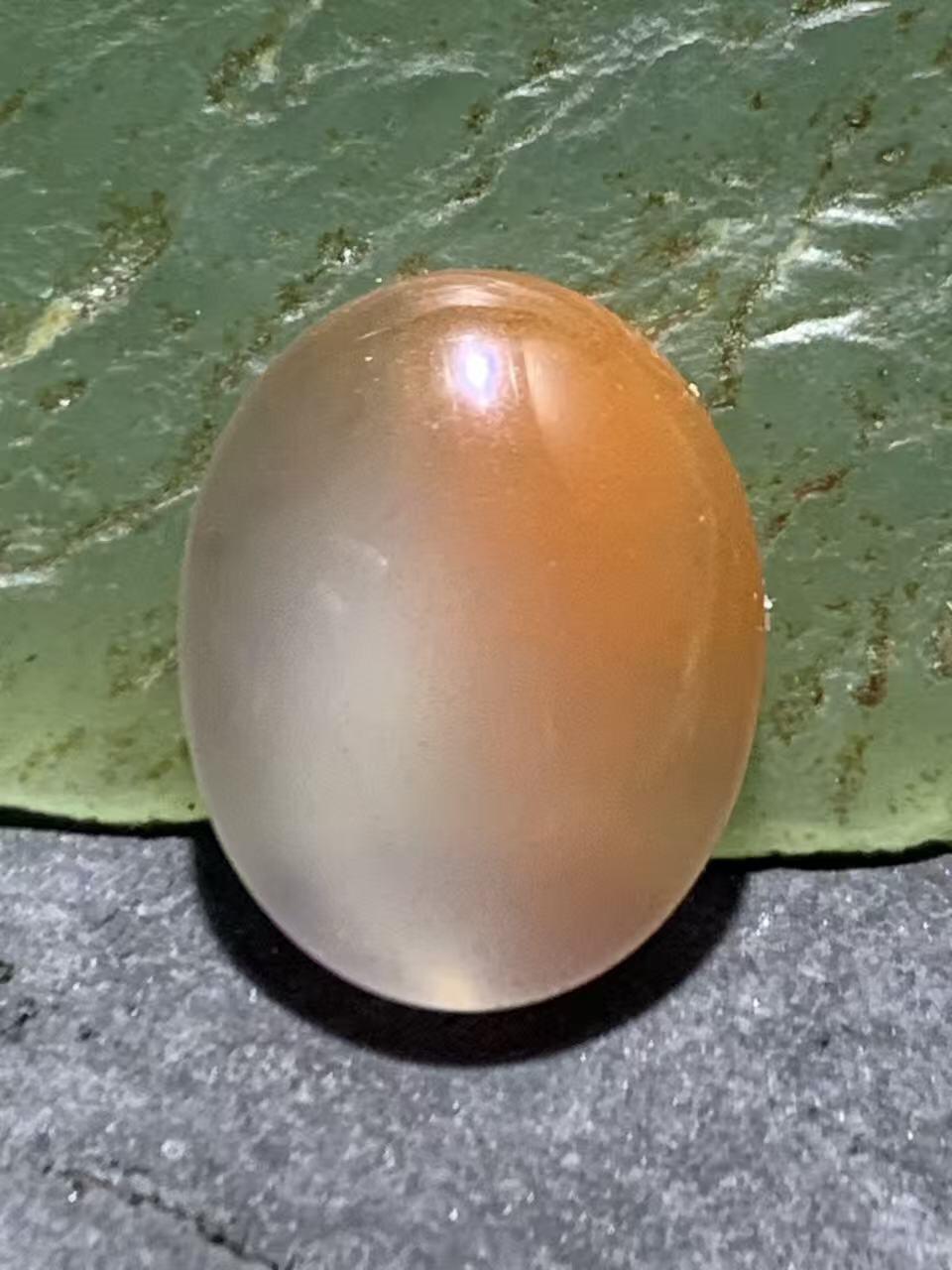 精美南红玛瑙荔枝冻飘红戒面一个，