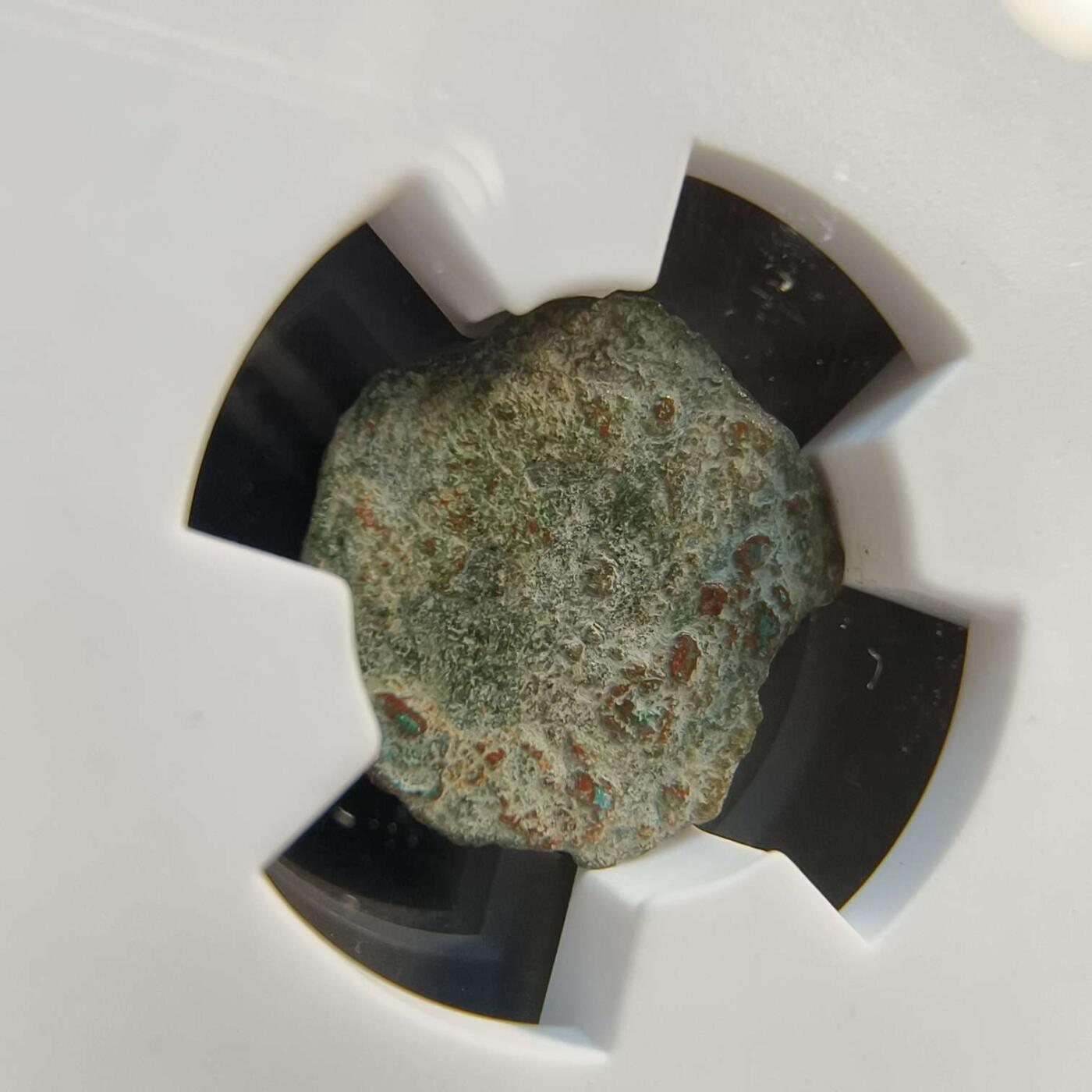 七河·世界币章矿标杂件每周小拍（总第35期）（本场周二结标） （5）k633 大唐西域粟特币 突骑施·托古斯 突昏十箭部单面钱 满穿版 华夏评级上美75分