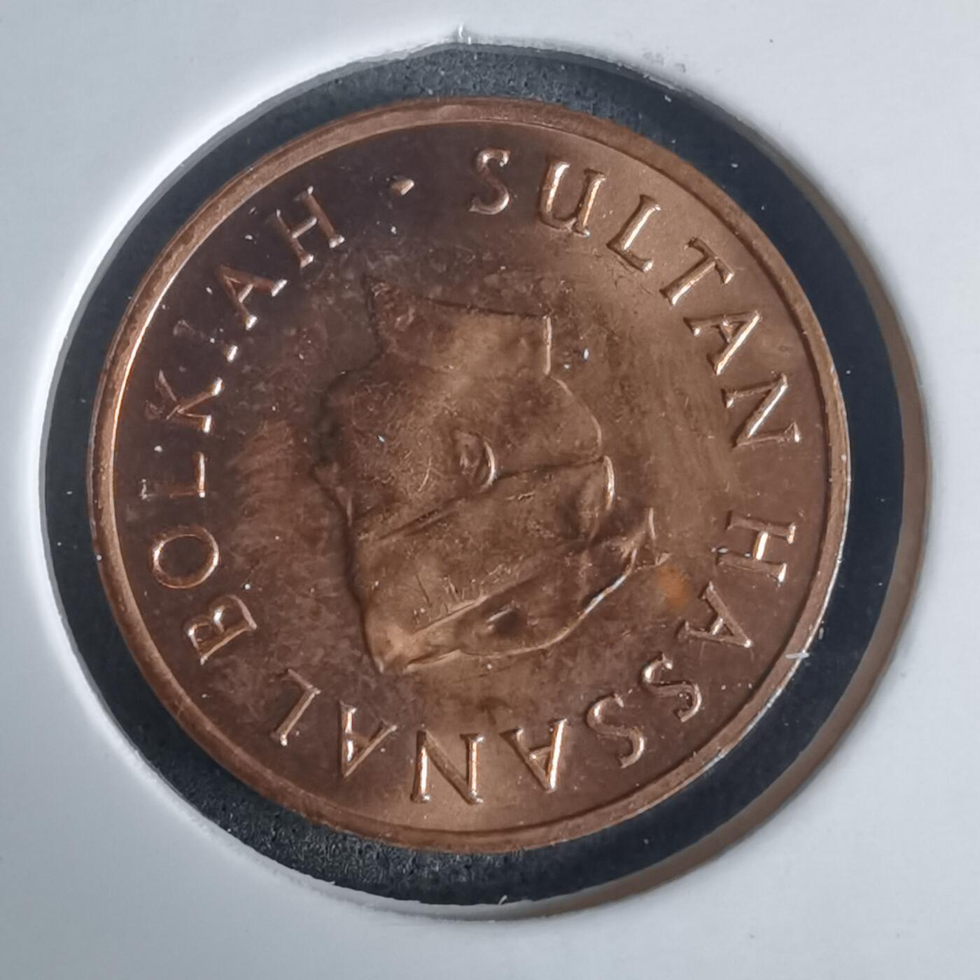 沼泽如烟--第975场 文莱1988年1分