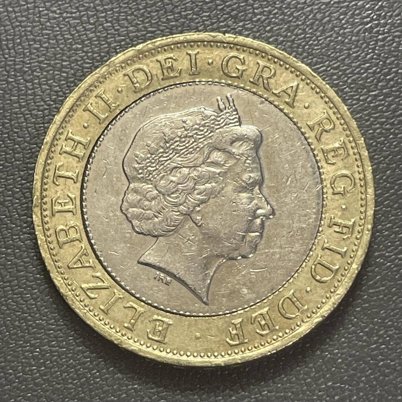 回流0125 英国2008年“科技成就”主题2英镑双色币