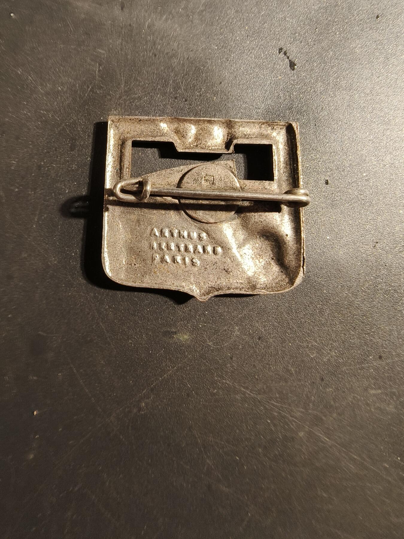 老王徽章第179期 法国陆军第137步兵团证章