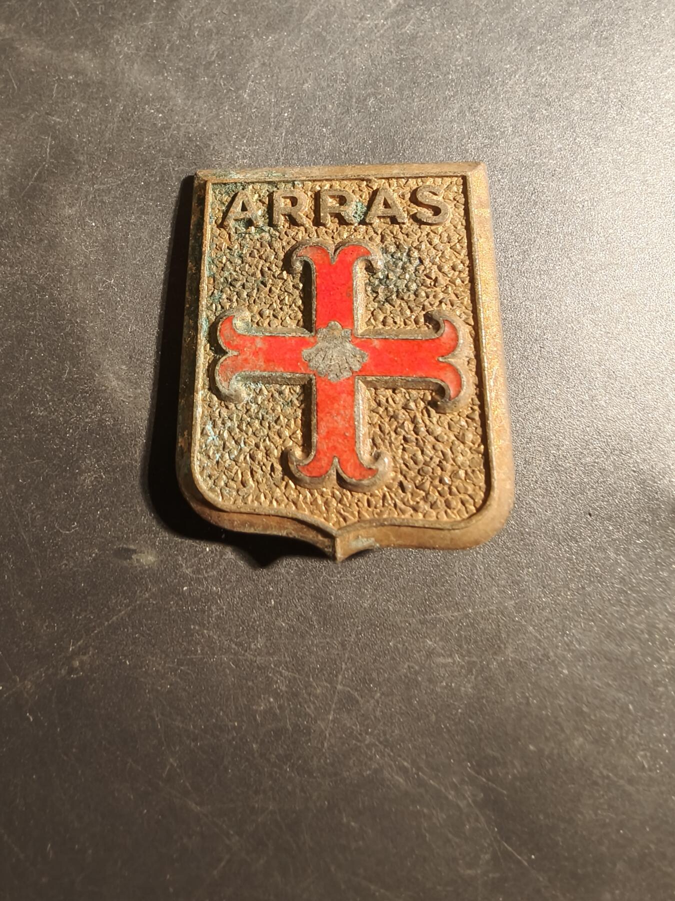 老王徽章第179期 法国天主教会阿拉斯教区证章