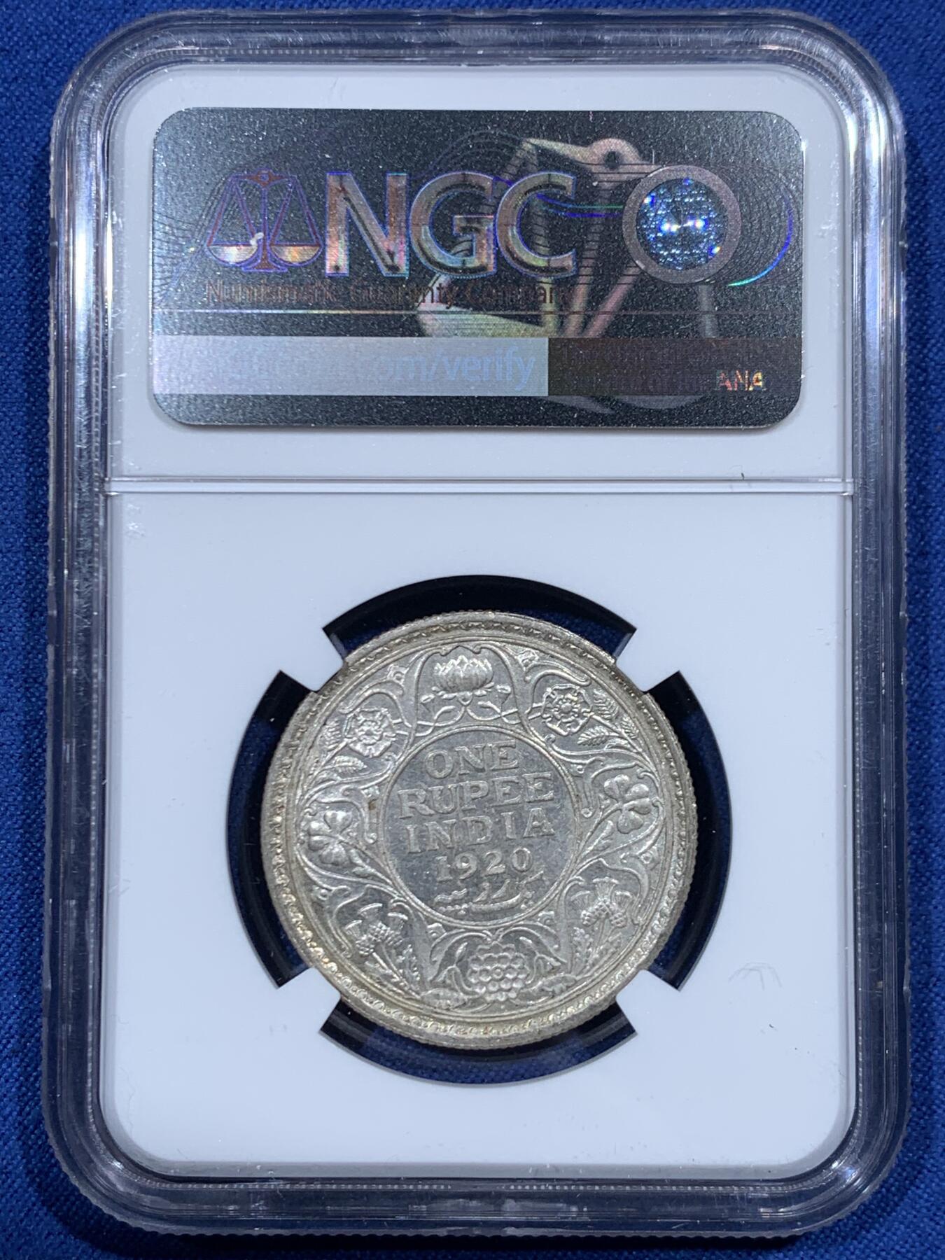 《竞宝斋》第461场 周日，周一，2场连拍 （全场包邮）欢迎送拍 NGC MS62 英属印度1920年1卢比银币 乔治五世头像