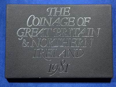 《竞宝斋》第461场 周日，周一，2场连拍 （全场包邮）欢迎送拍 - 英国1981年精制套币 礼品原装6枚币和1枚章