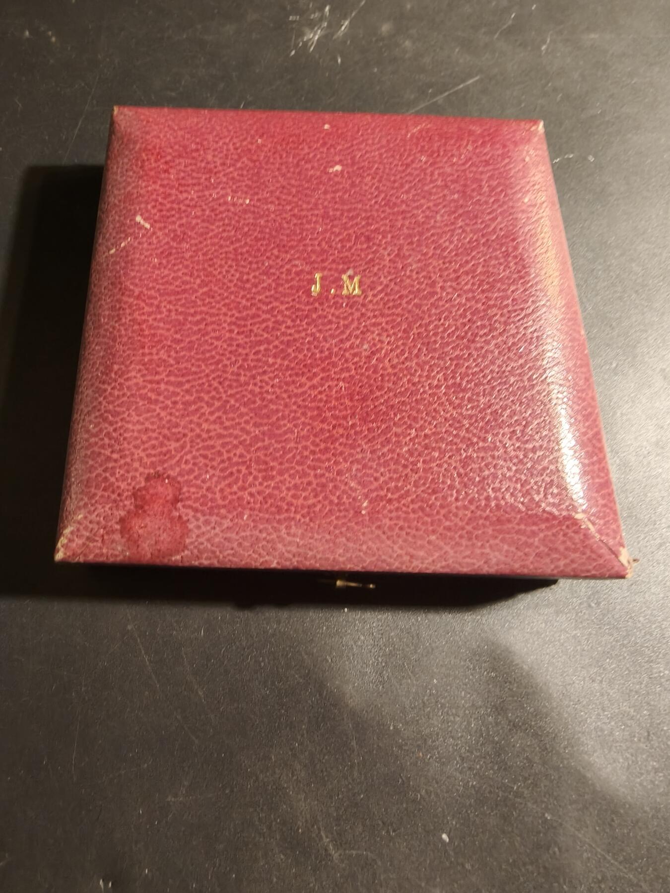 老王徽章第179期 法国联合货运海运公司大铜章     原盒      直径68mm    重量167.7g