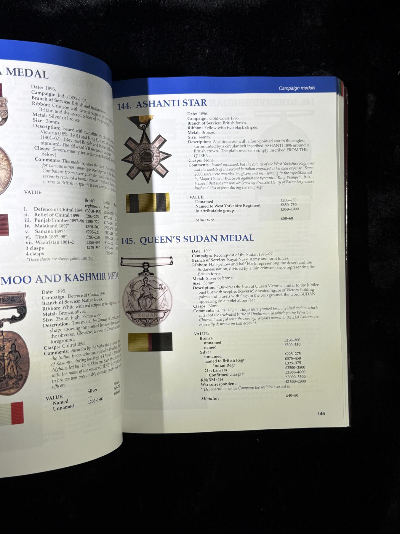 戎马世界章牌大赏第110期 英国奖章年鉴，2025最新版，非常厚重，介绍齐全