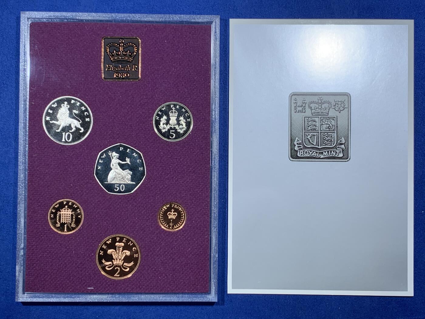 《竞宝斋》第461场 周日，周一，2场连拍 （全场包邮）欢迎送拍 英国1980年精制套币 礼品原装6枚币和1枚章